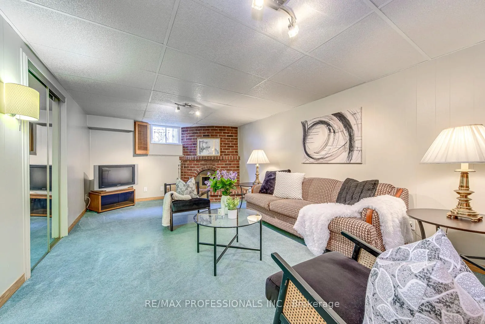 Photo 36 of 270 Wellesworth Drive, Etobicoke, Eringate-Centennial-West Deane — HOMEH