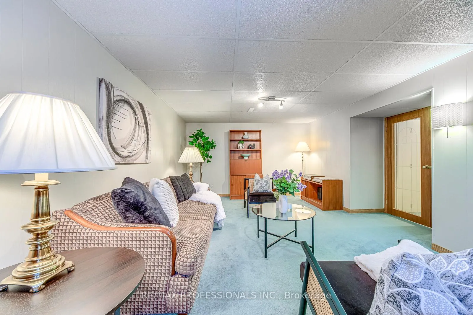 Photo 37 of 270 Wellesworth Drive, Etobicoke, Eringate-Centennial-West Deane — HOMEH