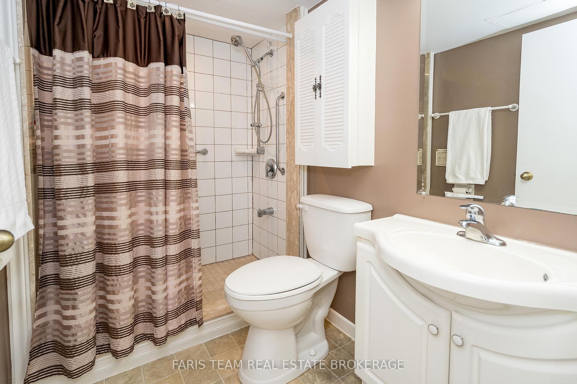 Photo 10 of Unit 703, 181 Collier Street, Barrie, North Shore — HOMEH