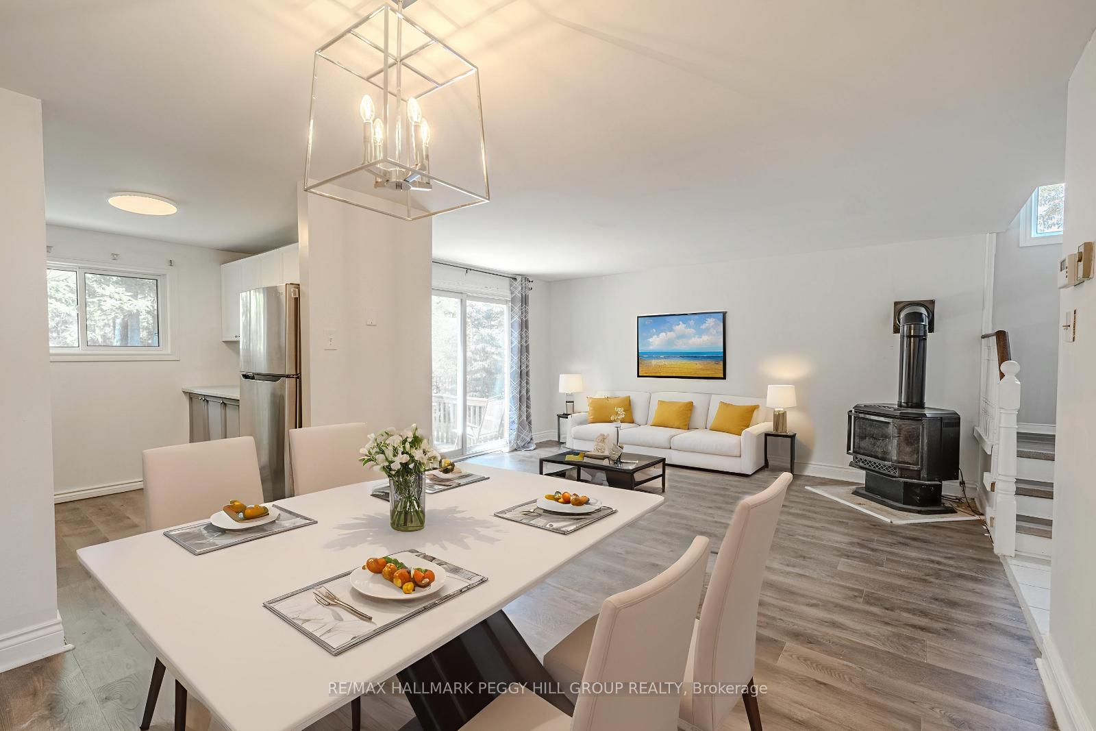 Photo 2 of 7 Partridge Road, Barrie, Ardagh — HOMEH