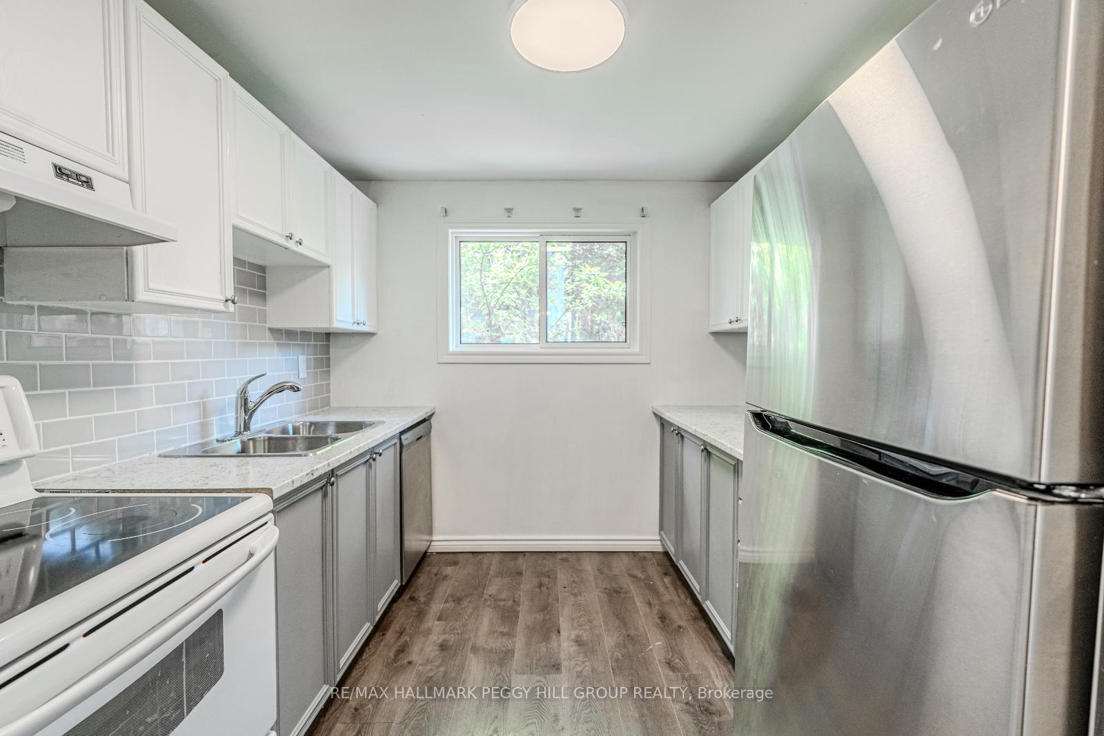 Photo 3 of 7 Partridge Road, Barrie, Ardagh — HOMEH