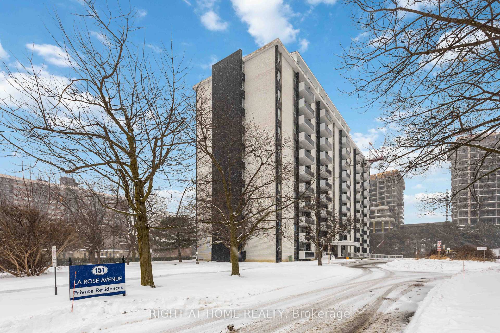 Photo 15 of Unit 807, 151 La Rose Avenue, Etobicoke, Humber Heights — HOMEH