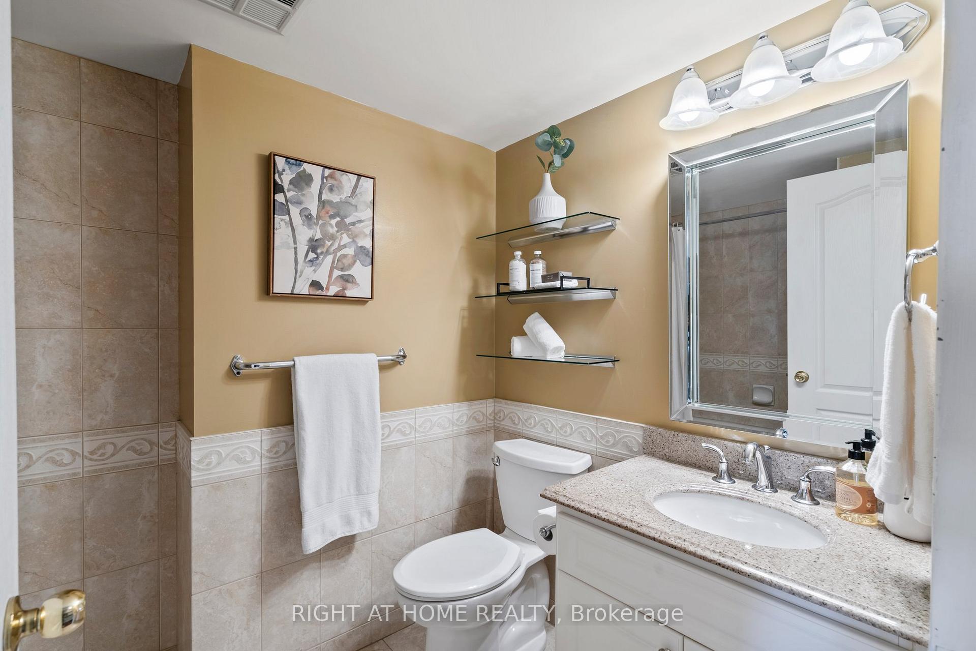 Photo 2 of Unit 415, 712 Rossland Road E, Whitby, Pringle Creek — HOMEH