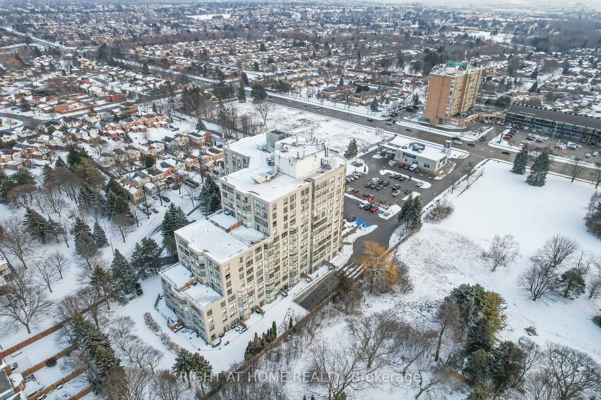 Photo 29 of Unit 415, 712 Rossland Road E, Whitby, Pringle Creek — HOMEH
