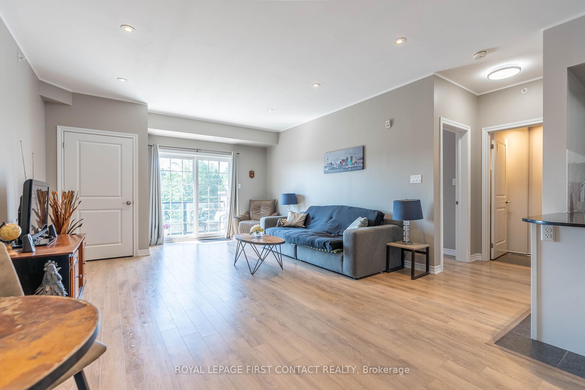 Photo 6 of Unit 403, 7 Greenwich Street, Barrie, Ardagh — HOMEH