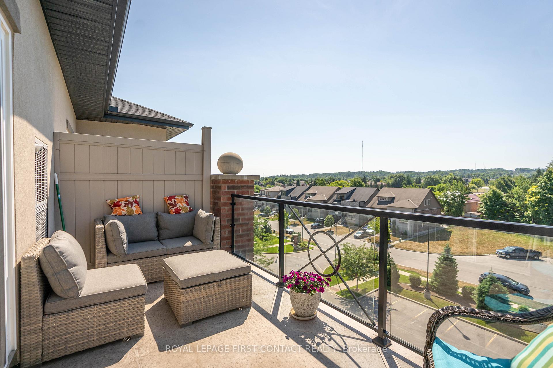 Photo 11 of Unit 403, 7 Greenwich Street, Barrie, Ardagh — HOMEH