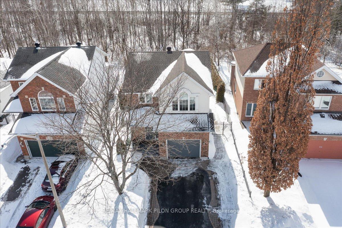 Front of 1085 Ambercrest Street