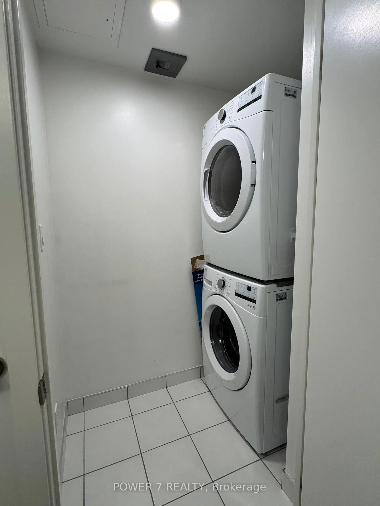 Photo 23 of Unit 1308, 292 Verdale Crossing, Markham, Unionville — HOMEH