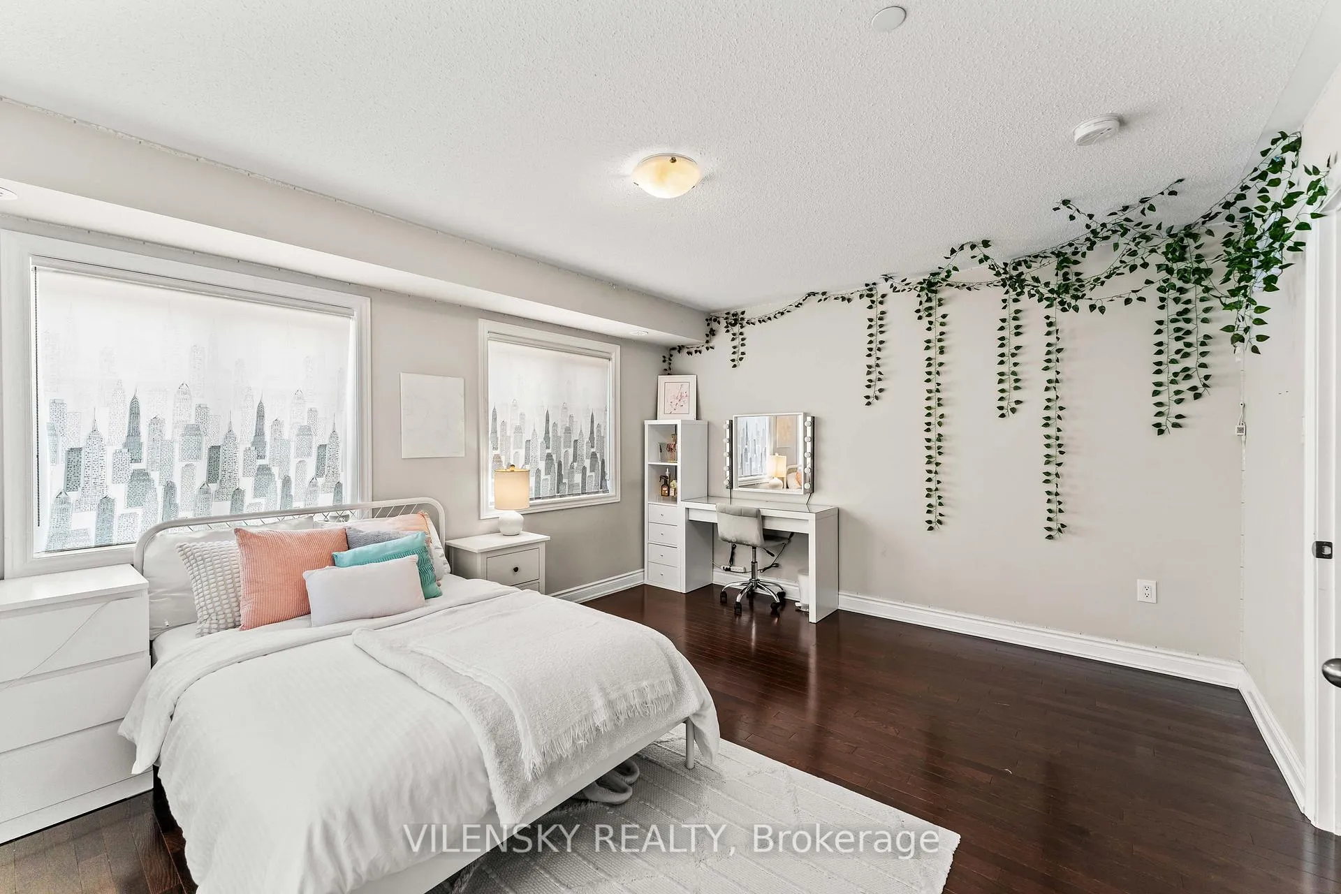 Photo 23 of Unit 25, 1331 Major Mackenzie Drive, Vaughan, Patterson — HOMEH