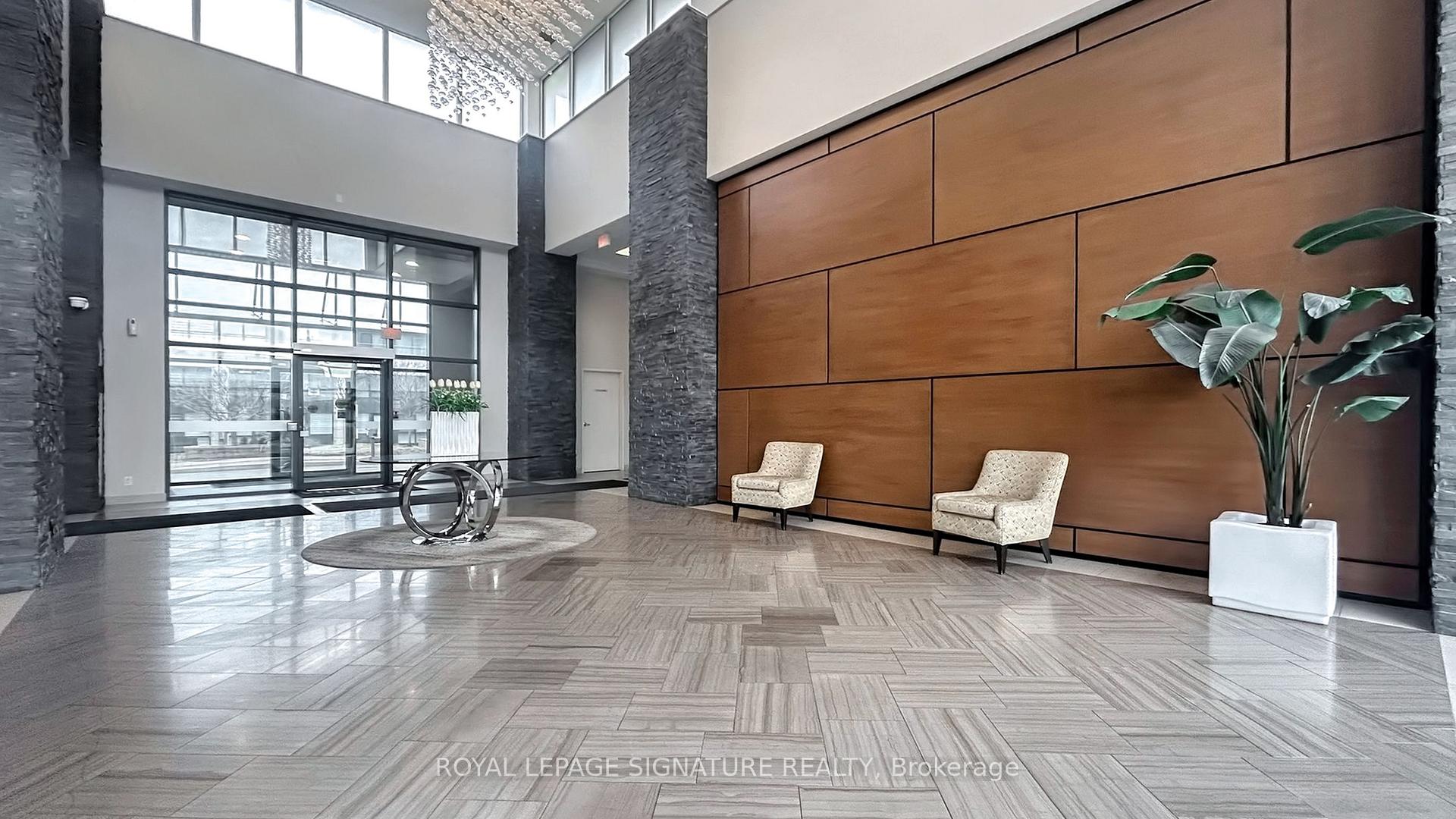 Photo 2 of Unit 105, 12 Woodstream Boulevard, Vaughan, Vaughan Grove — HOMEH
