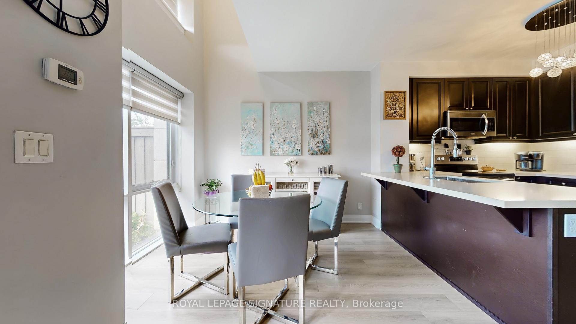 Photo 6 of Unit 105, 12 Woodstream Boulevard, Vaughan, Vaughan Grove — HOMEH