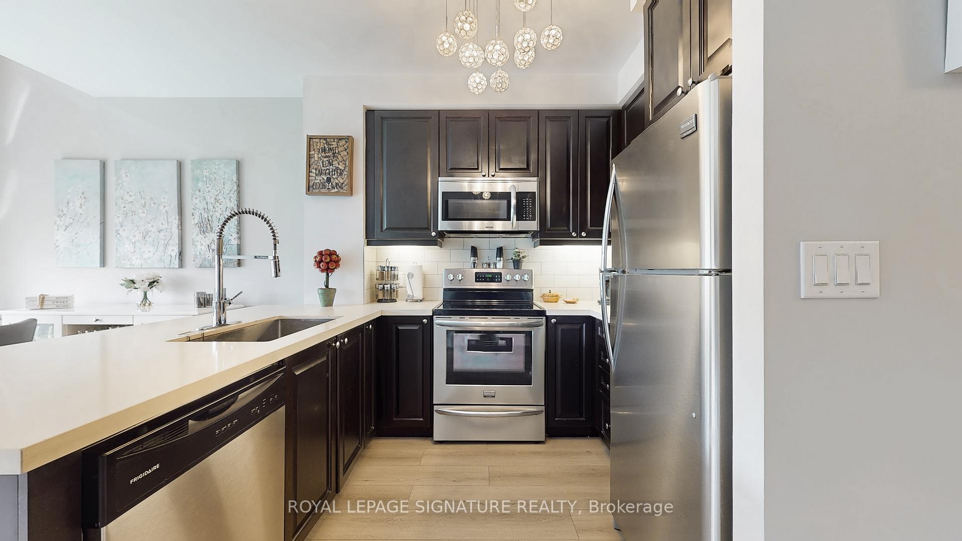 Photo 7 of Unit 105, 12 Woodstream Boulevard, Vaughan, Vaughan Grove — HOMEH