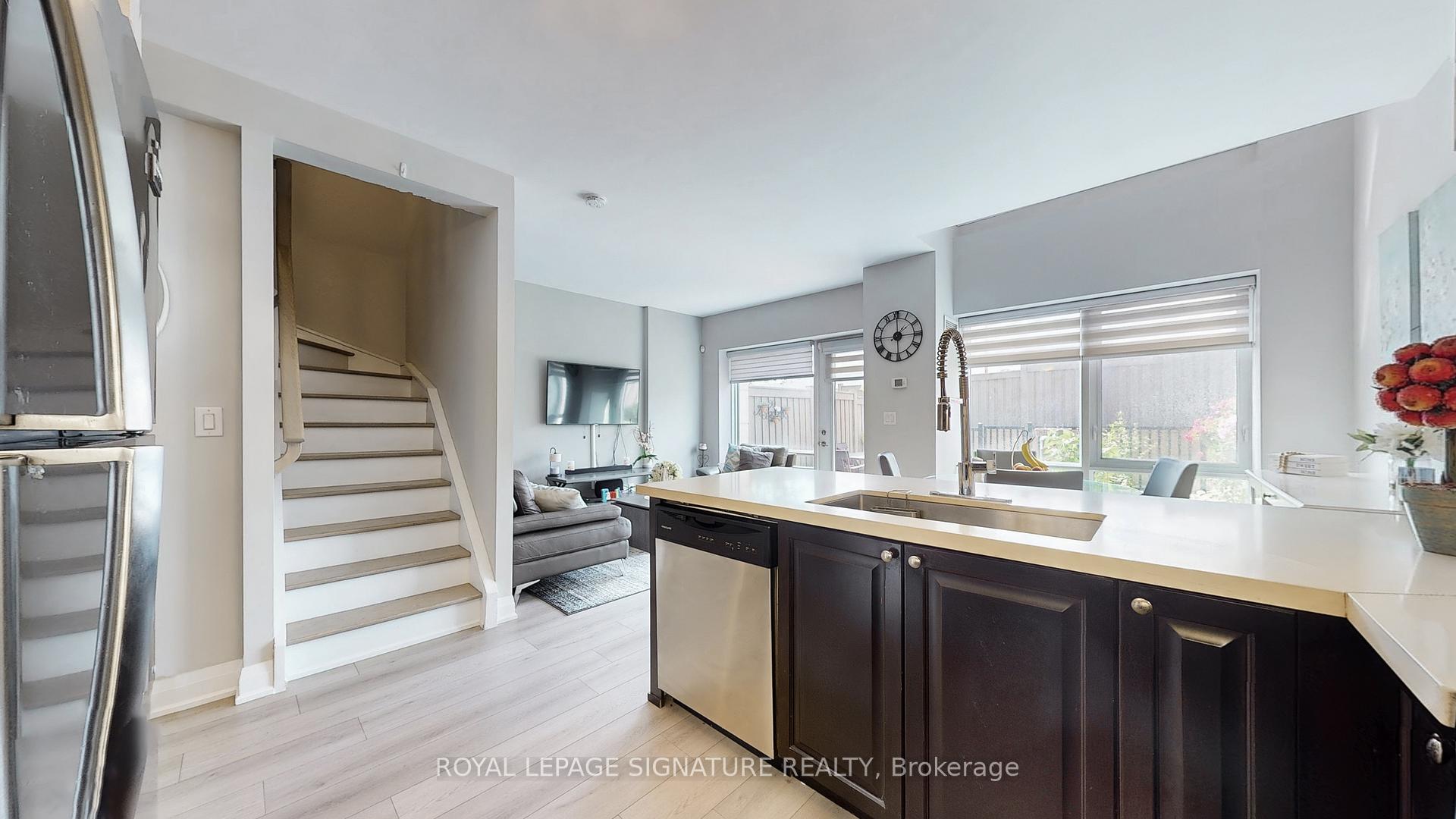 Photo 13 of Unit 105, 12 Woodstream Boulevard, Vaughan, Vaughan Grove — HOMEH