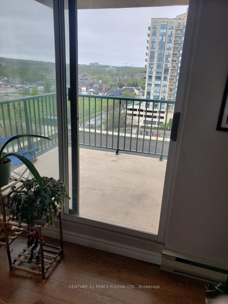 Photo 4 of Unit 1004, 75 Ellen Street, Barrie, Lakeshore — HOMEH