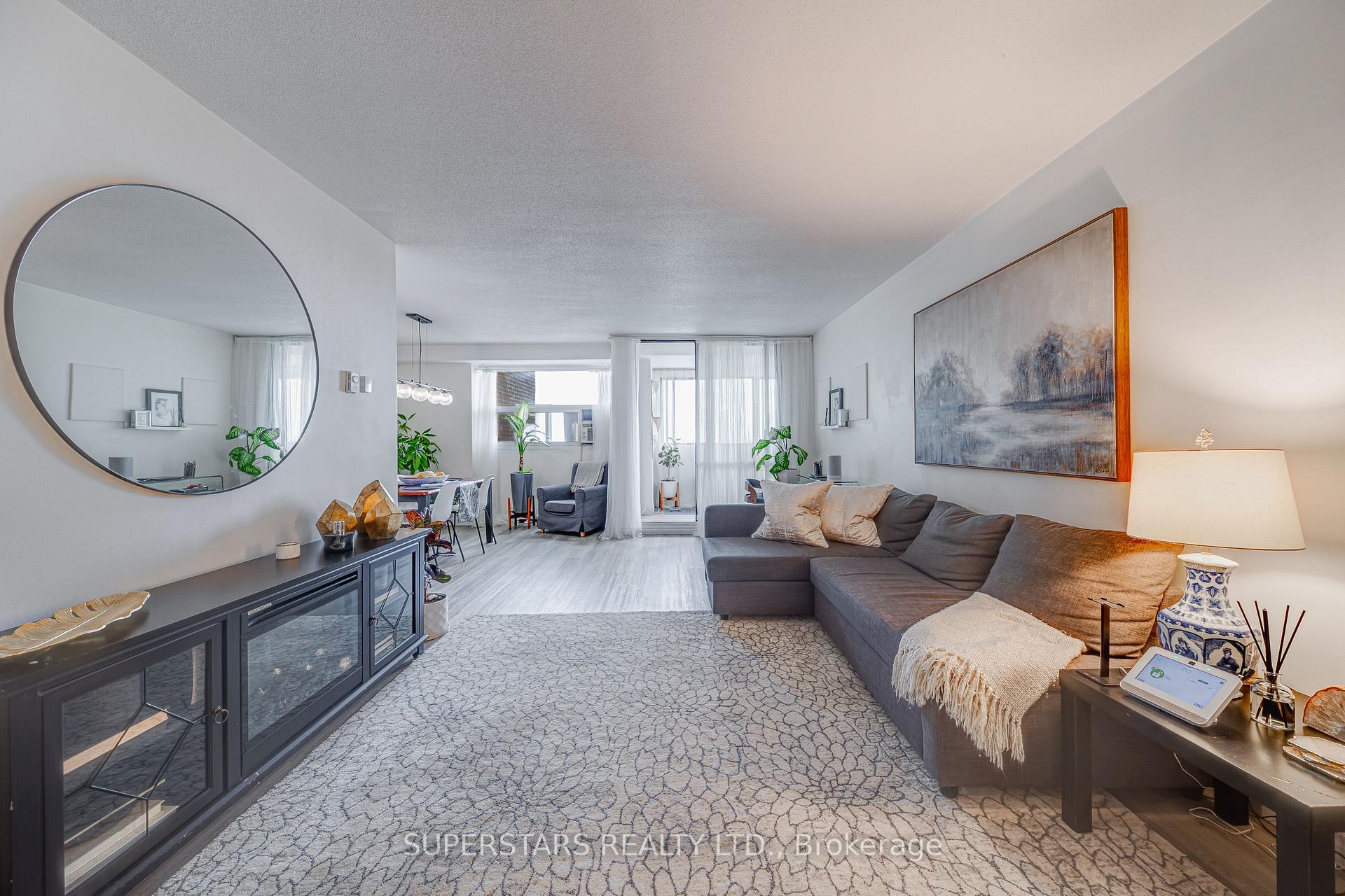 Photo 2 of Unit 3504, 3 Massey Square, Toronto, Crescent Town — HOMEH