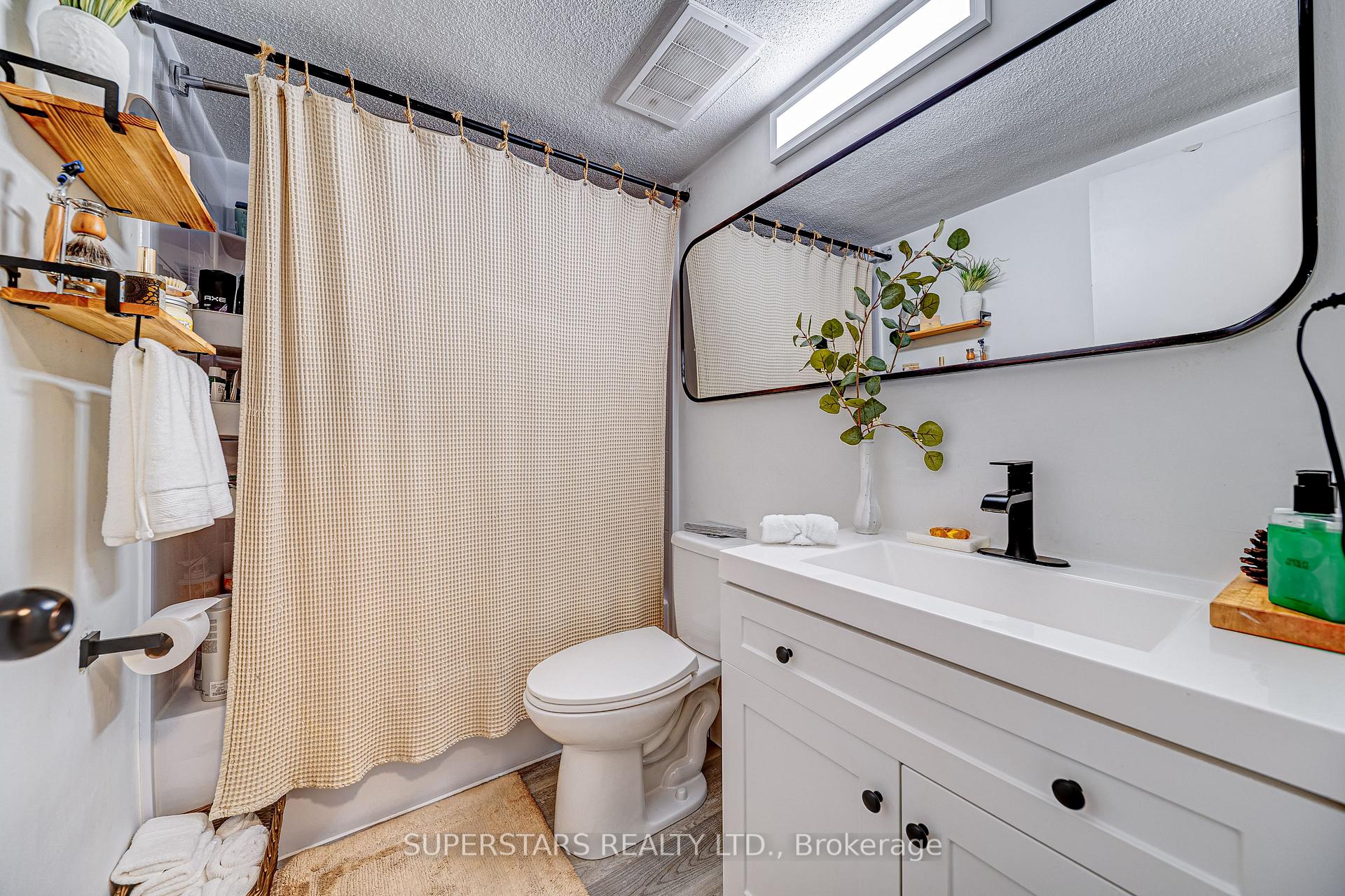 Photo 15 of Unit 3504, 3 Massey Square, Toronto, Crescent Town — HOMEH