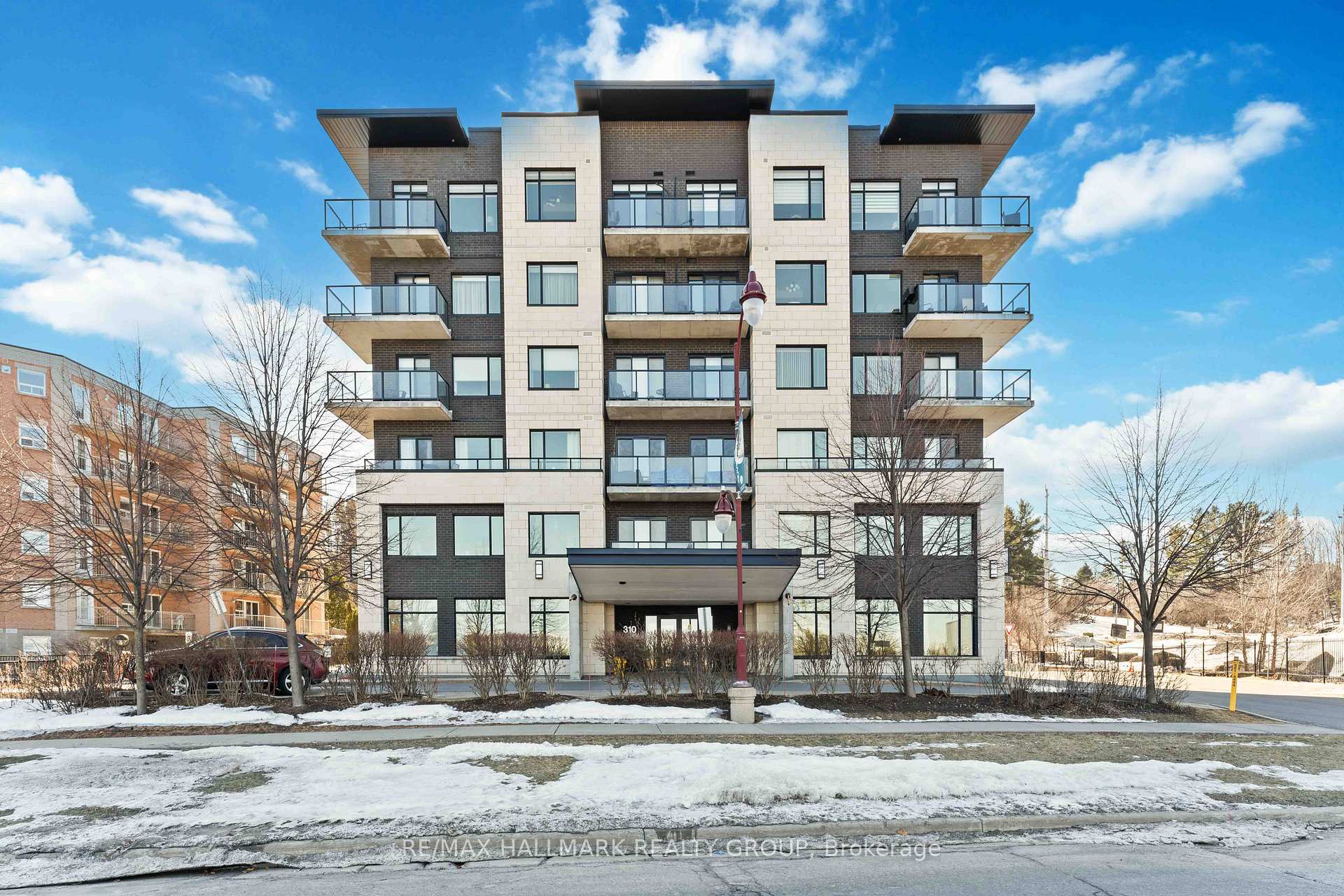 Photo 1 of Unit 604, 310 Centrum Boulevard, Ottawa, Bilberry Creek/Queenswood Heights — HOMEH