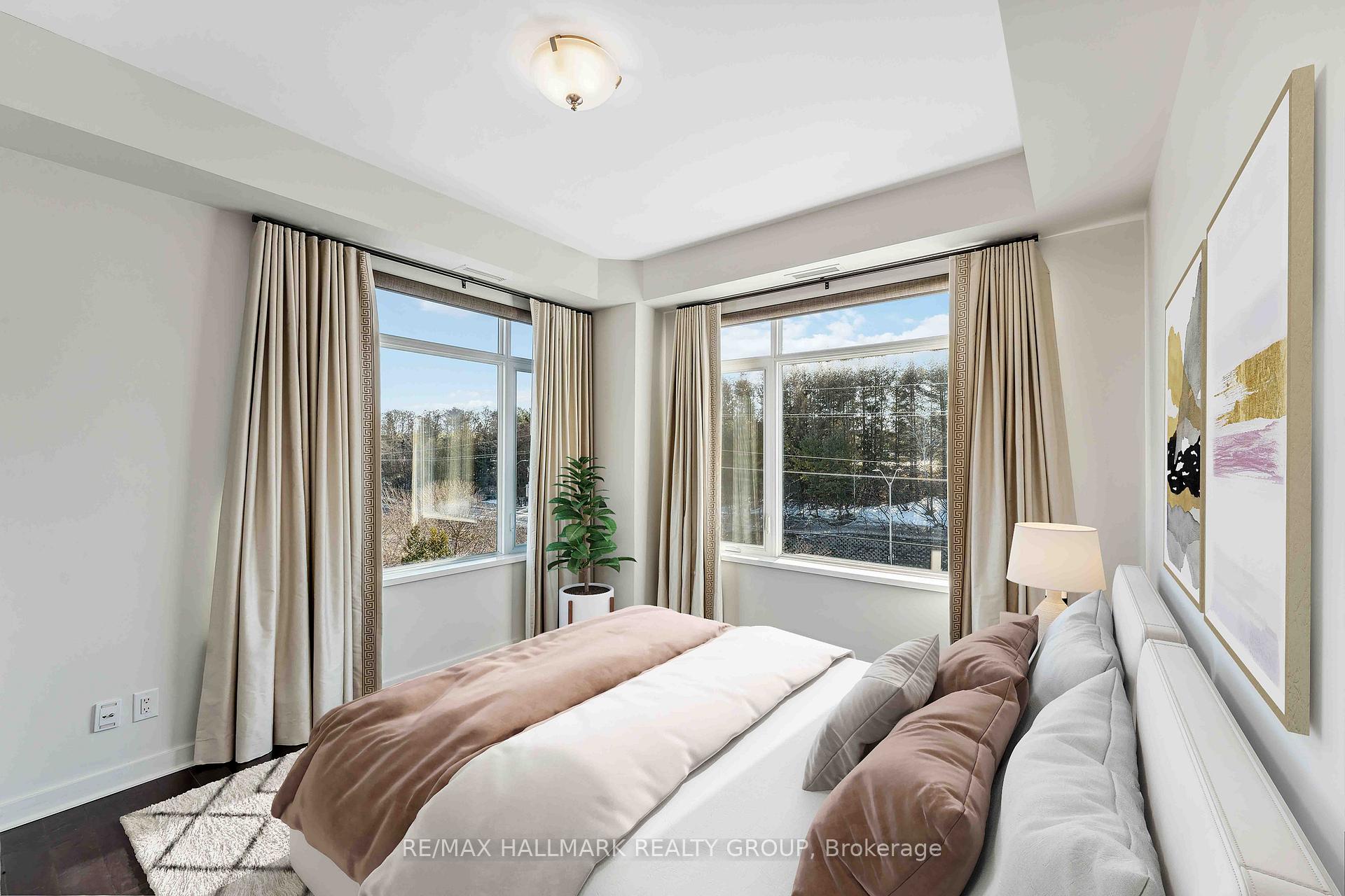 Photo 8 of Unit 604, 310 Centrum Boulevard, Ottawa, Bilberry Creek/Queenswood Heights — HOMEH