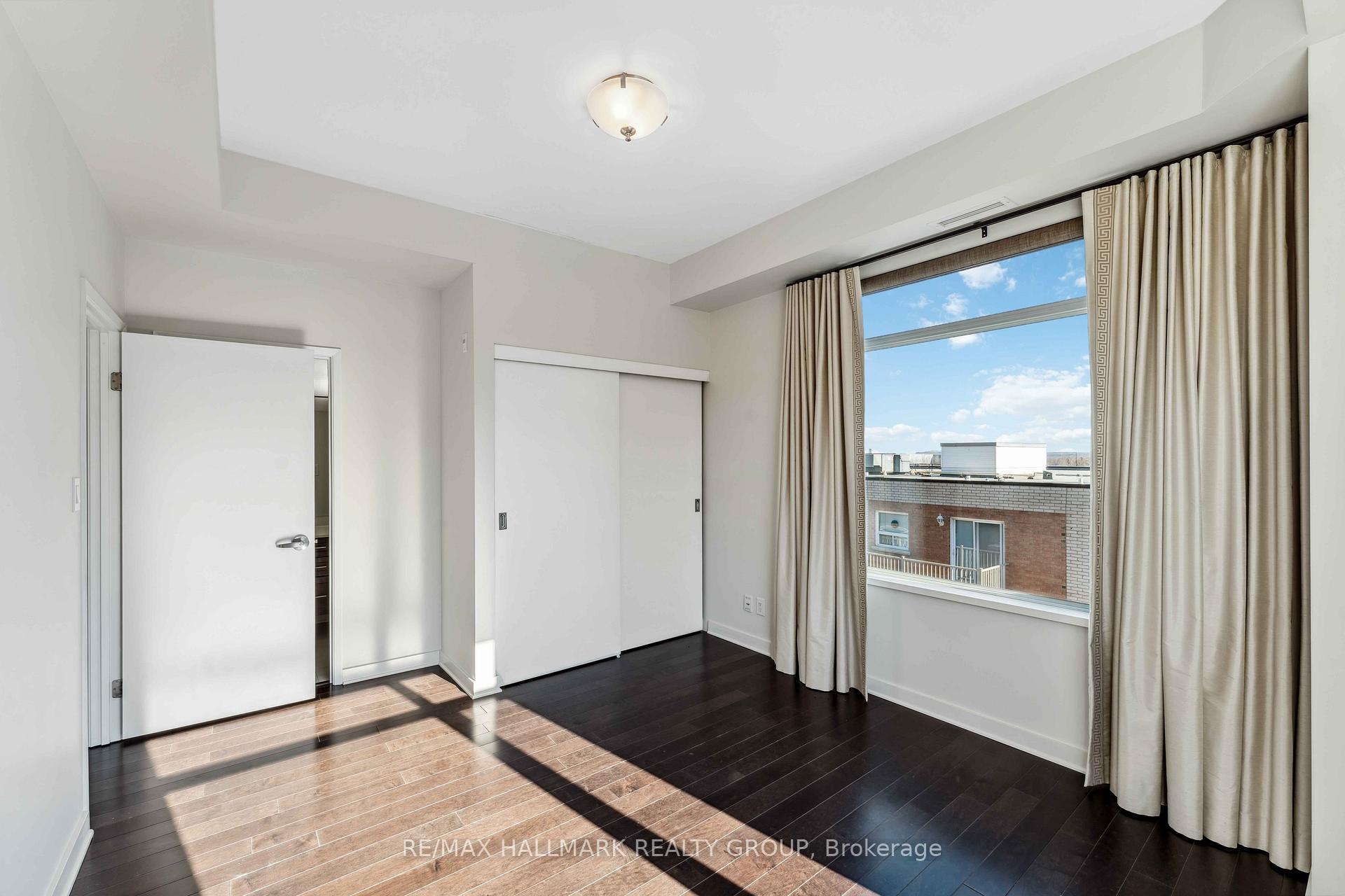 Photo 14 of Unit 604, 310 Centrum Boulevard, Ottawa, Bilberry Creek/Queenswood Heights — HOMEH