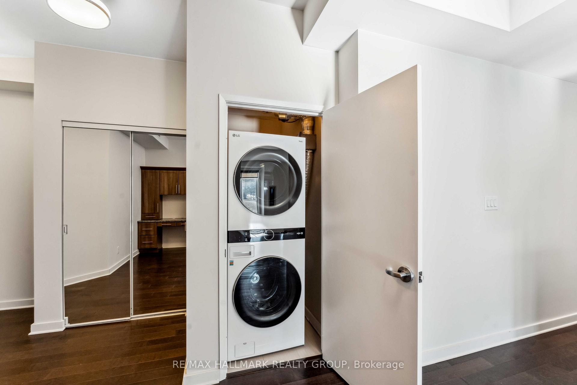 Photo 23 of Unit 604, 310 Centrum Boulevard, Ottawa, Bilberry Creek/Queenswood Heights — HOMEH