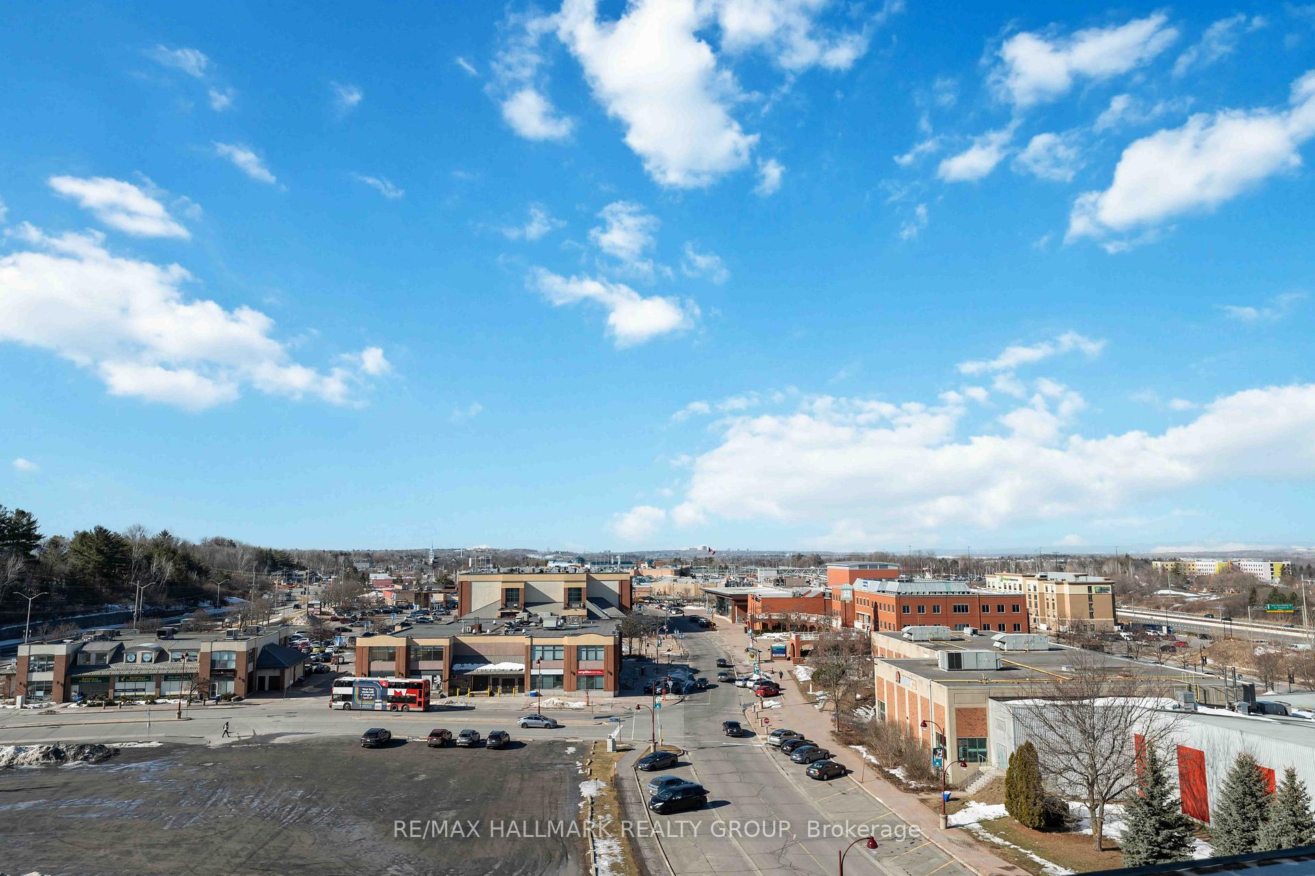 Photo 27 of Unit 604, 310 Centrum Boulevard, Ottawa, Bilberry Creek/Queenswood Heights — HOMEH
