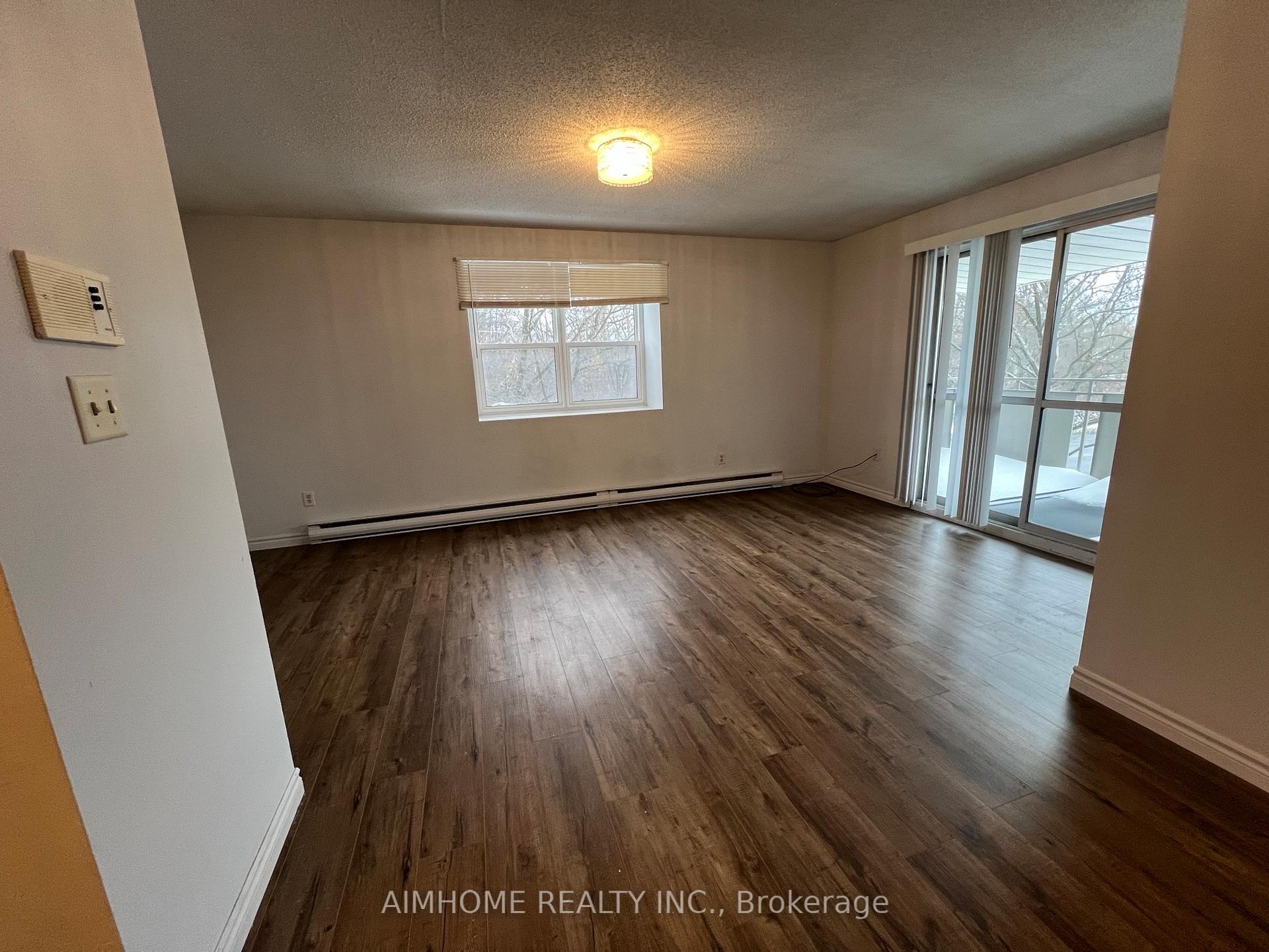 Photo 3 of Unit 3, 109 Westmount Road N, Waterloo — HOMEH