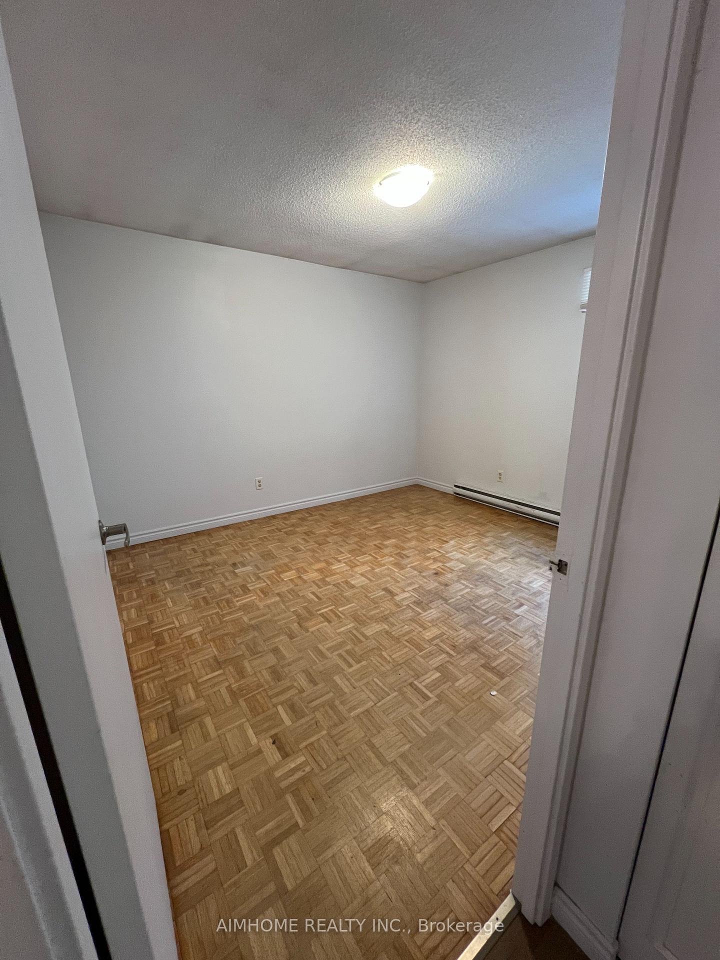Photo 9 of Unit 3, 109 Westmount Road N, Waterloo — HOMEH