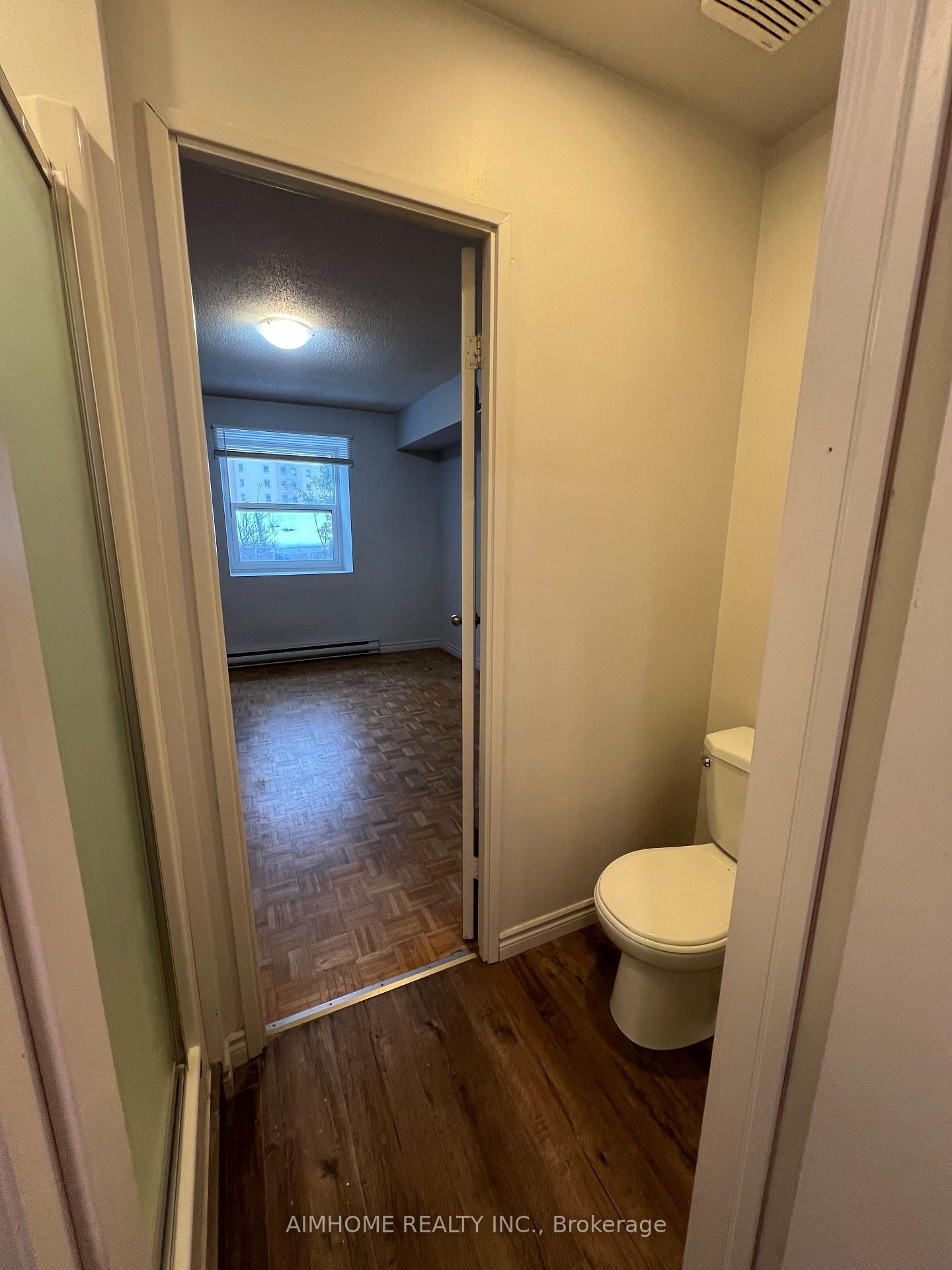 Photo 11 of Unit 3, 109 Westmount Road N, Waterloo — HOMEH