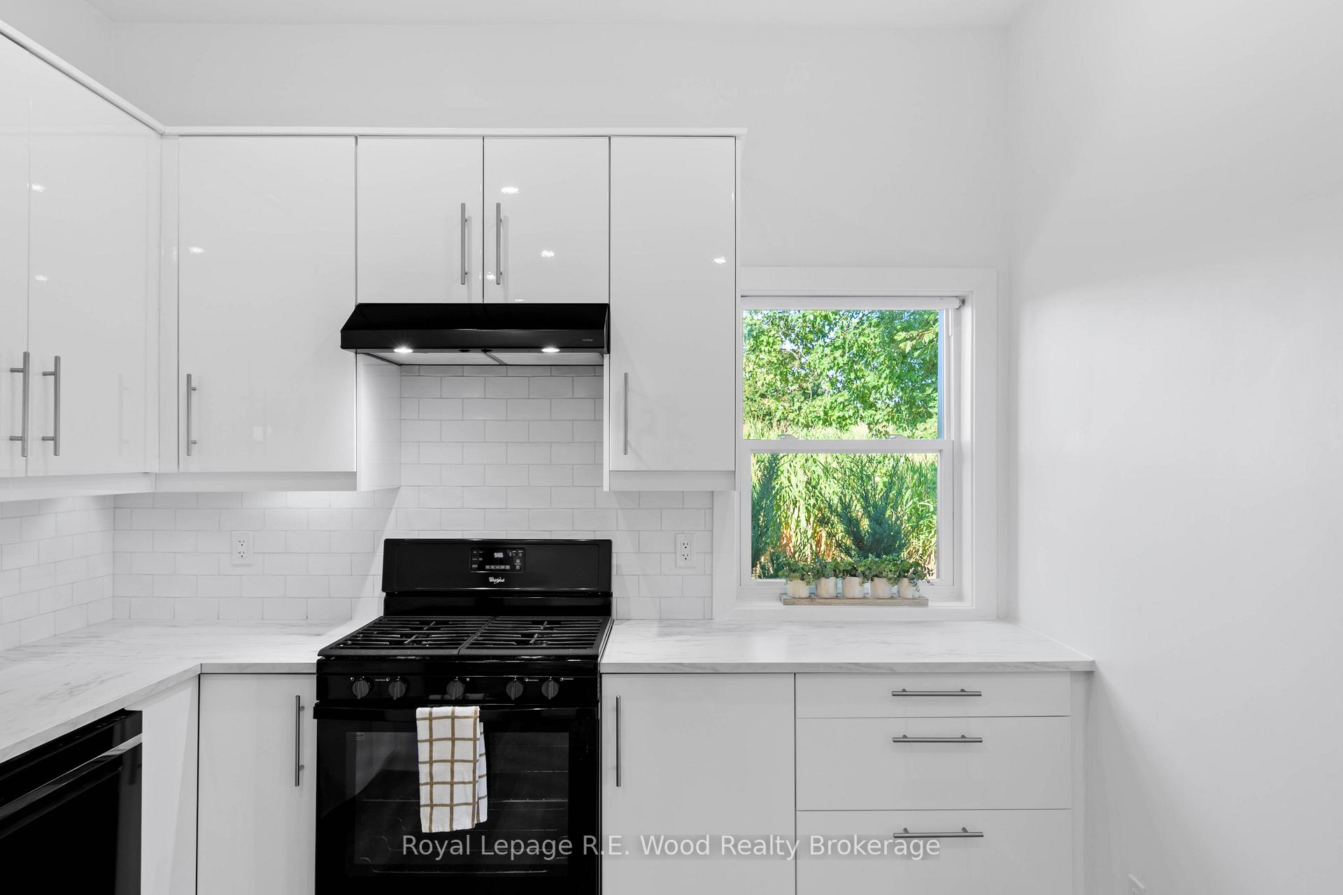 Photo 11 of 355 Harley Road, Brant, Brantford Twp — HOMEH