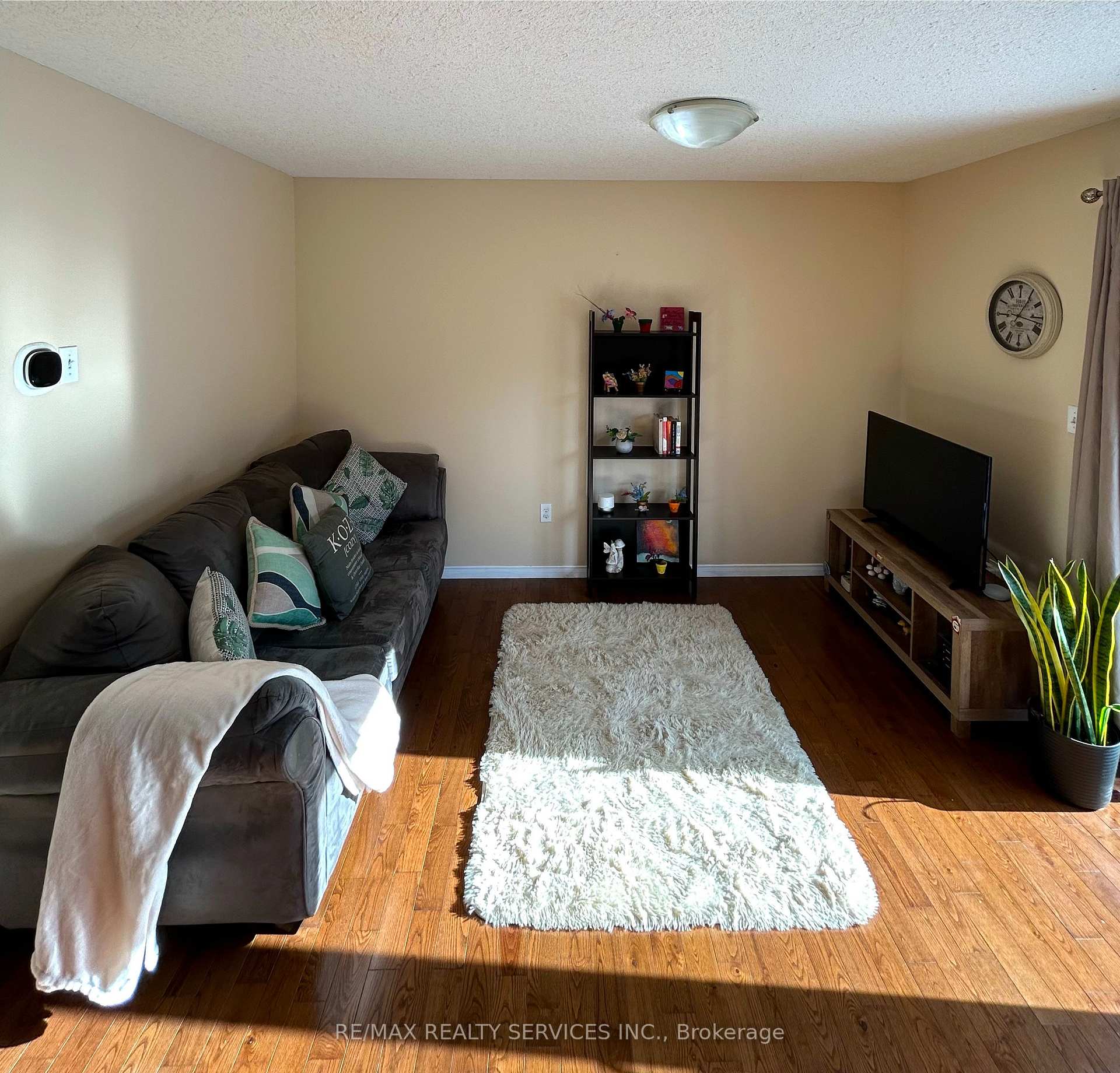 Photo 5 of Unit 4, 36 Fallowfield Drive, Kitchener — HOMEH