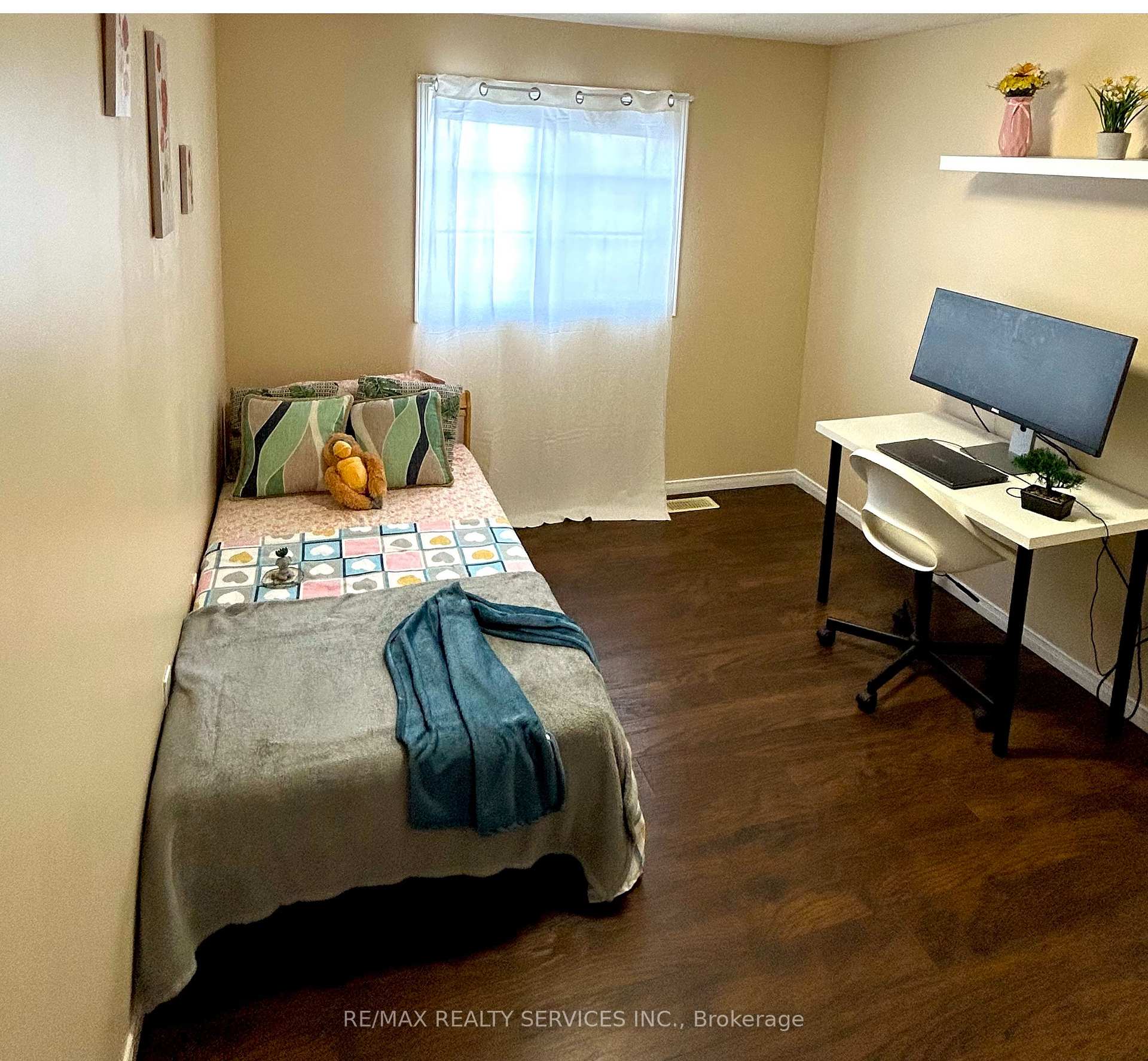Photo 10 of Unit 4, 36 Fallowfield Drive, Kitchener — HOMEH