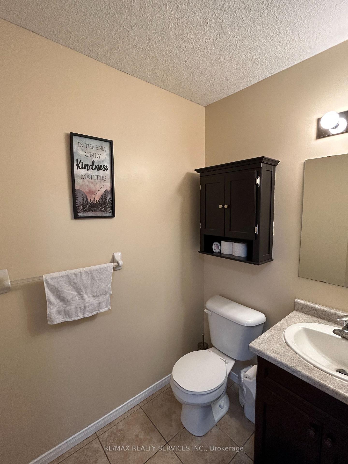 Photo 13 of Unit 4, 36 Fallowfield Drive, Kitchener — HOMEH
