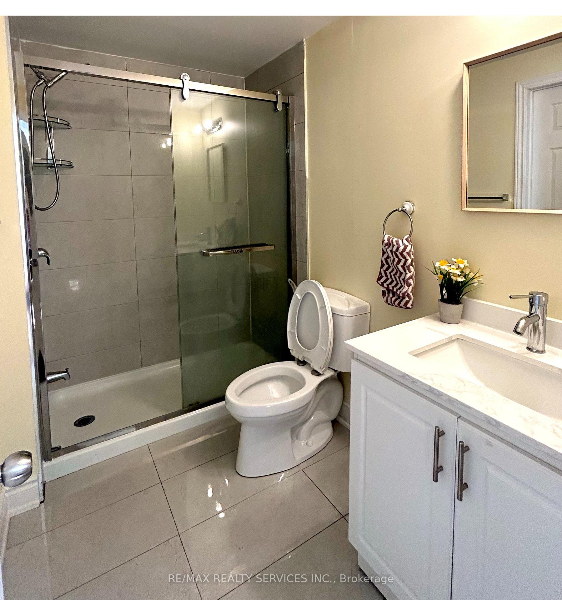 Photo 15 of Unit 4, 36 Fallowfield Drive, Kitchener — HOMEH