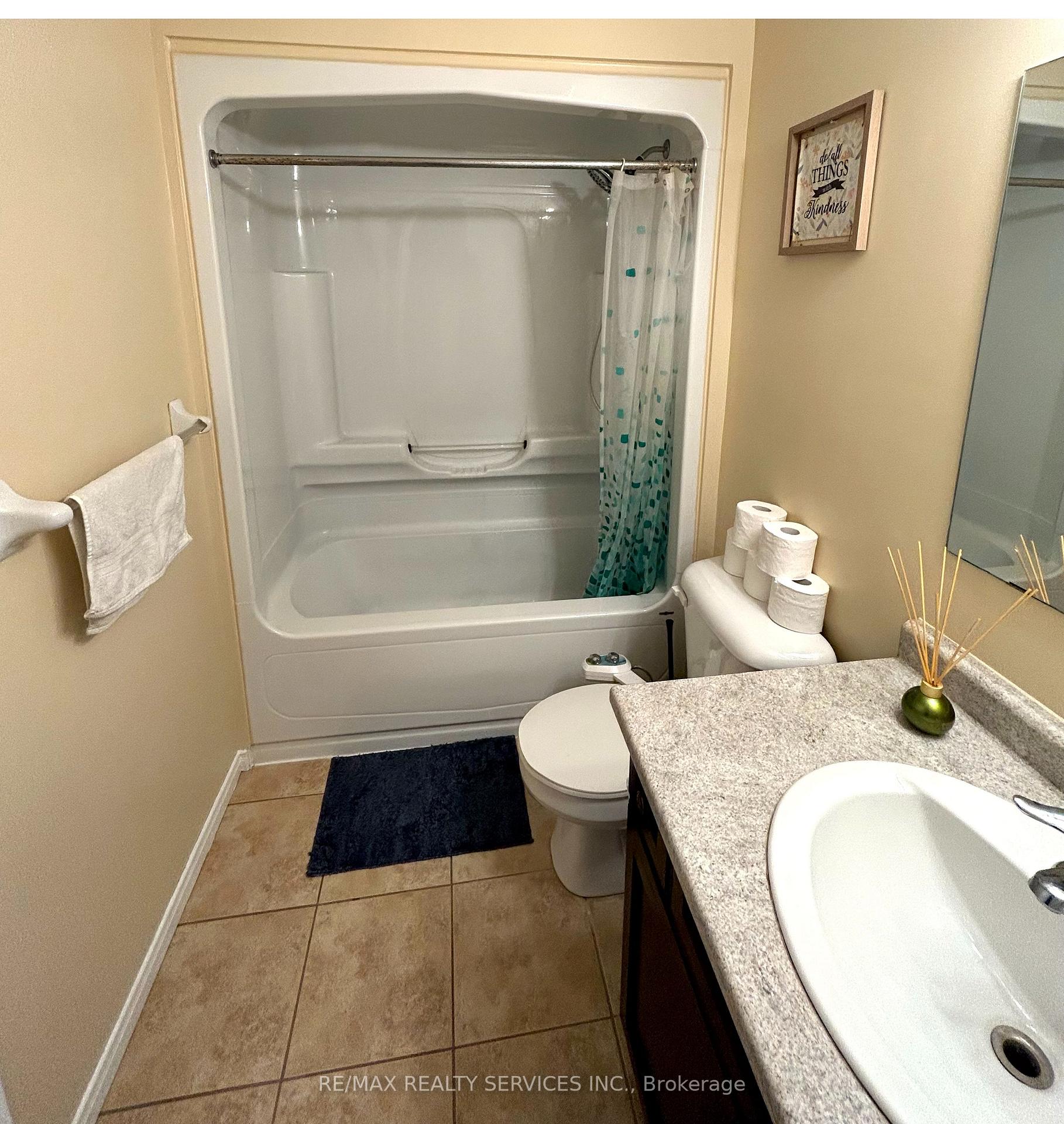 Photo 16 of Unit 4, 36 Fallowfield Drive, Kitchener — HOMEH