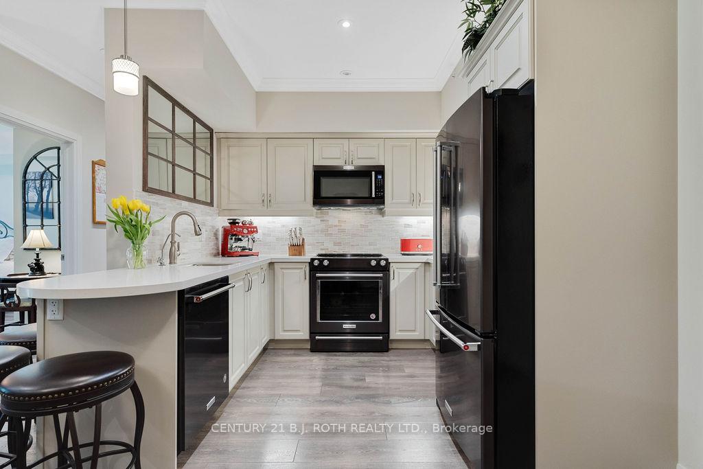 Photo 6 of Unit 110, 304 Essa Road, Barrie, 400 West — HOMEH