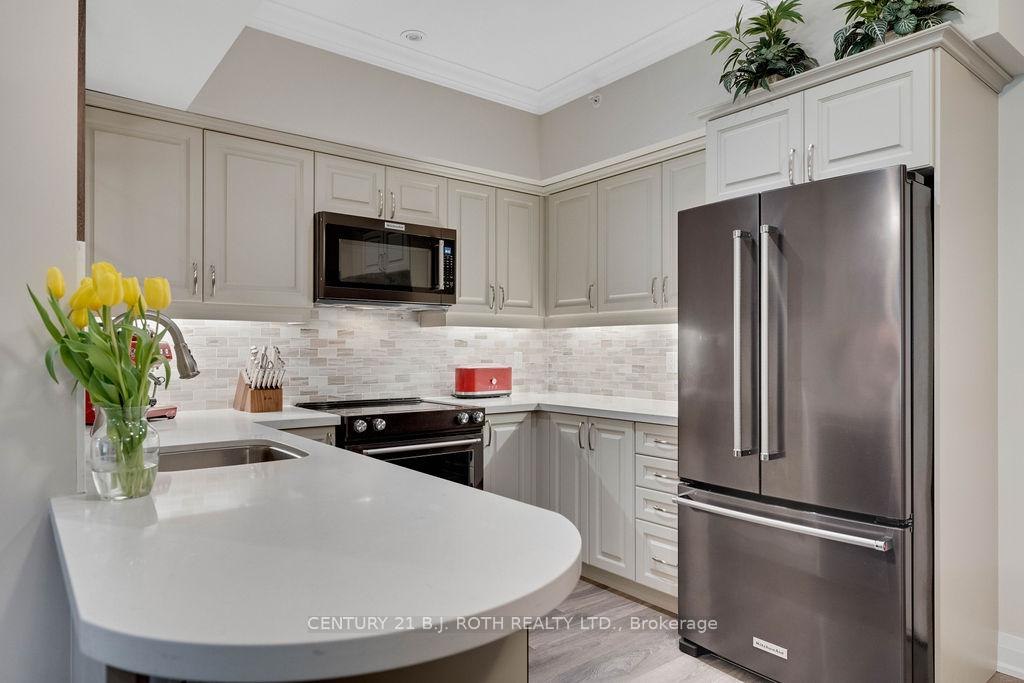 Photo 8 of Unit 110, 304 Essa Road, Barrie, 400 West — HOMEH