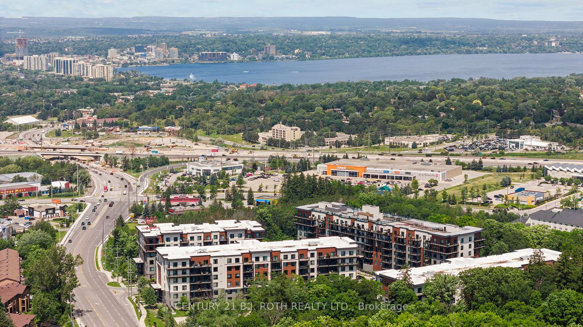 Photo 32 of Unit 110, 304 Essa Road, Barrie, 400 West — HOMEH