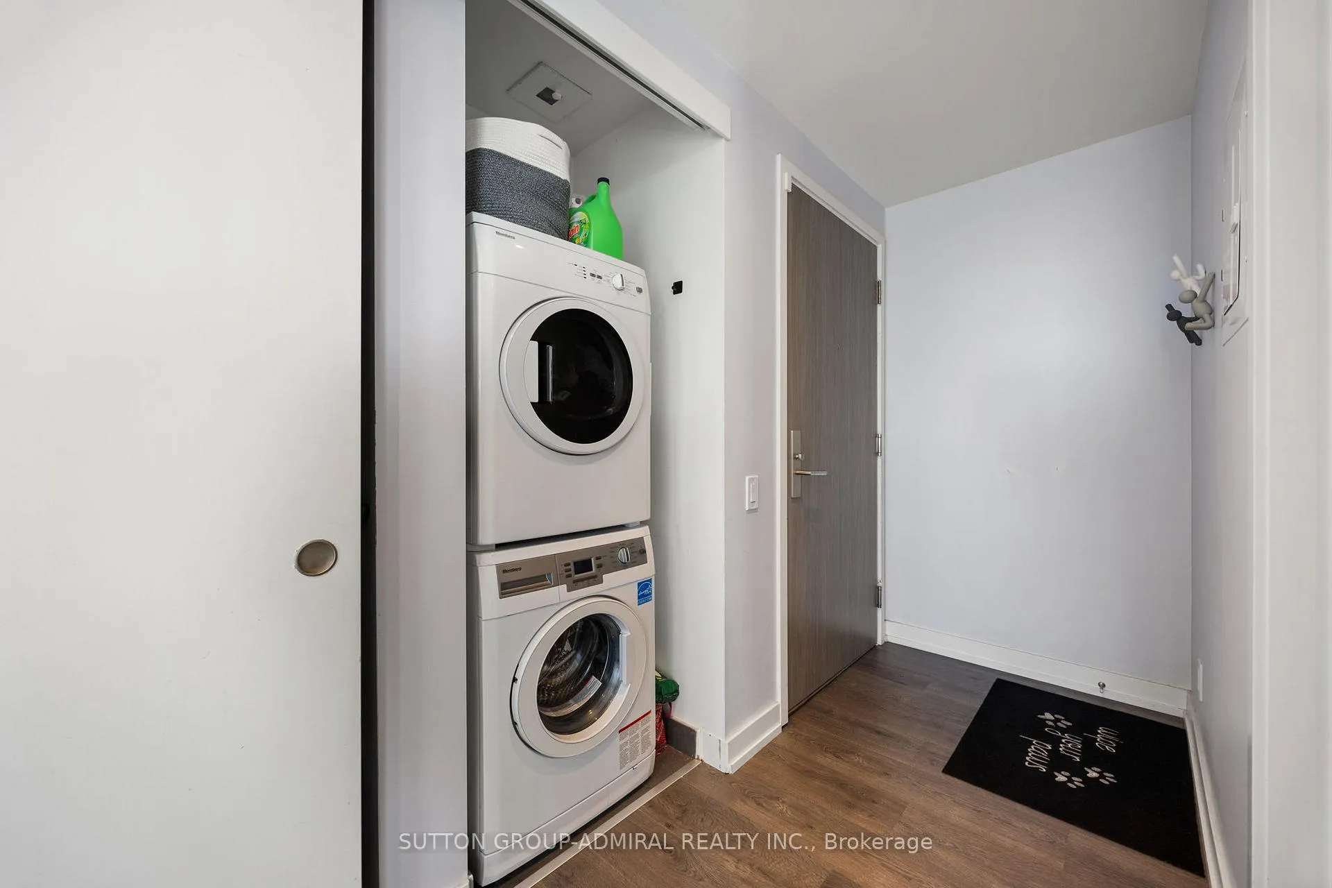 Photo 4 of Unit 3309, 161 Roehampton Avenue, Toronto, Mount Pleasant West — HOMEH