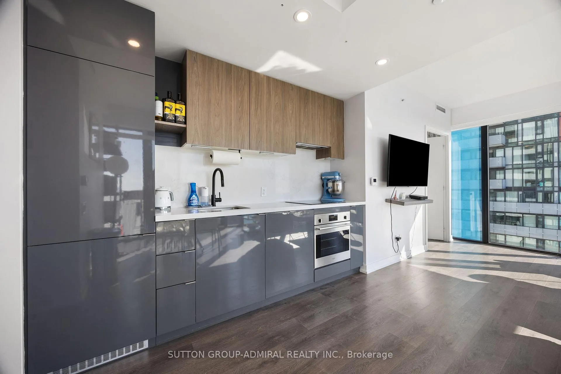 Photo 12 of Unit 3309, 161 Roehampton Avenue, Toronto, Mount Pleasant West — HOMEH