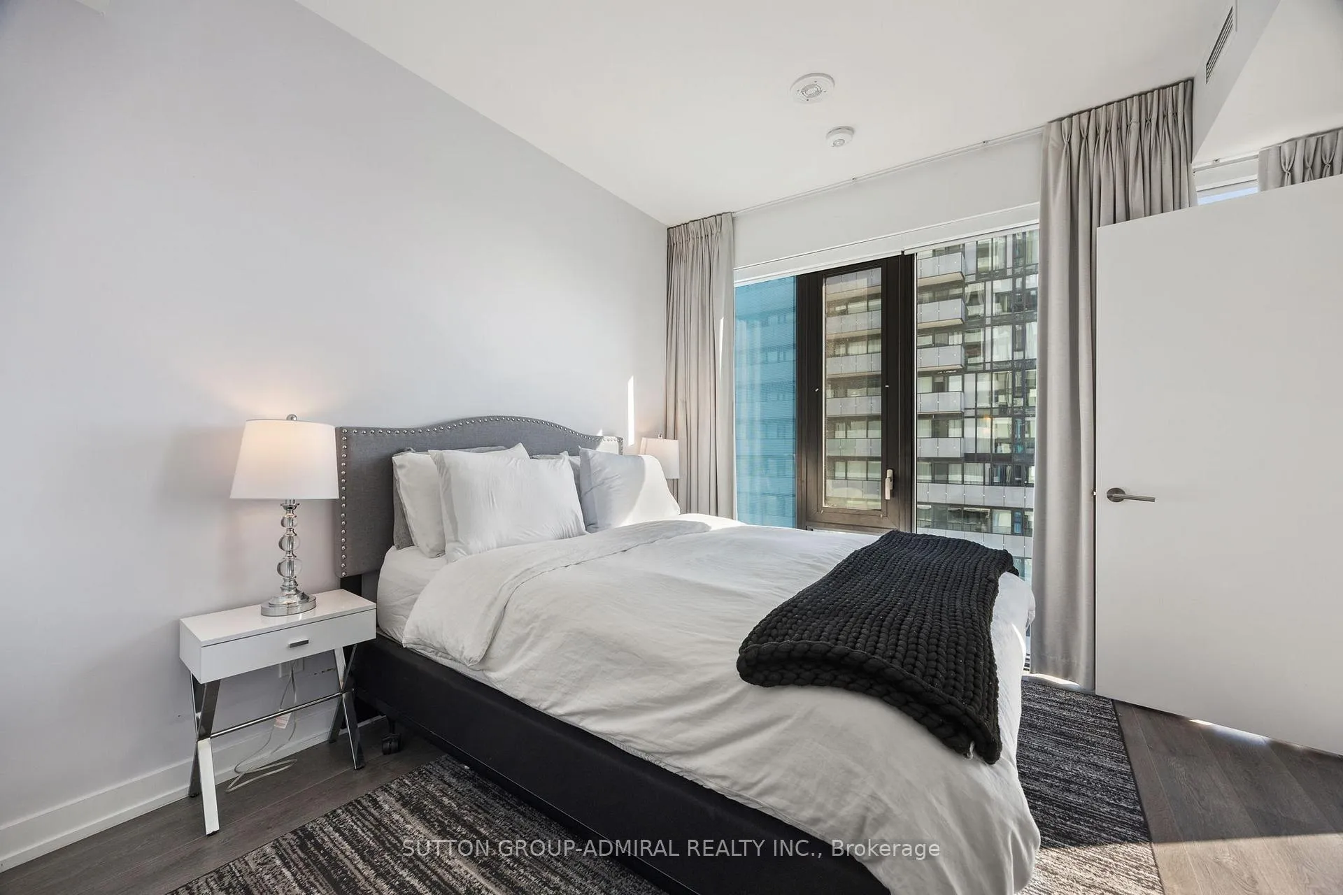 Photo 14 of Unit 3309, 161 Roehampton Avenue, Toronto, Mount Pleasant West — HOMEH