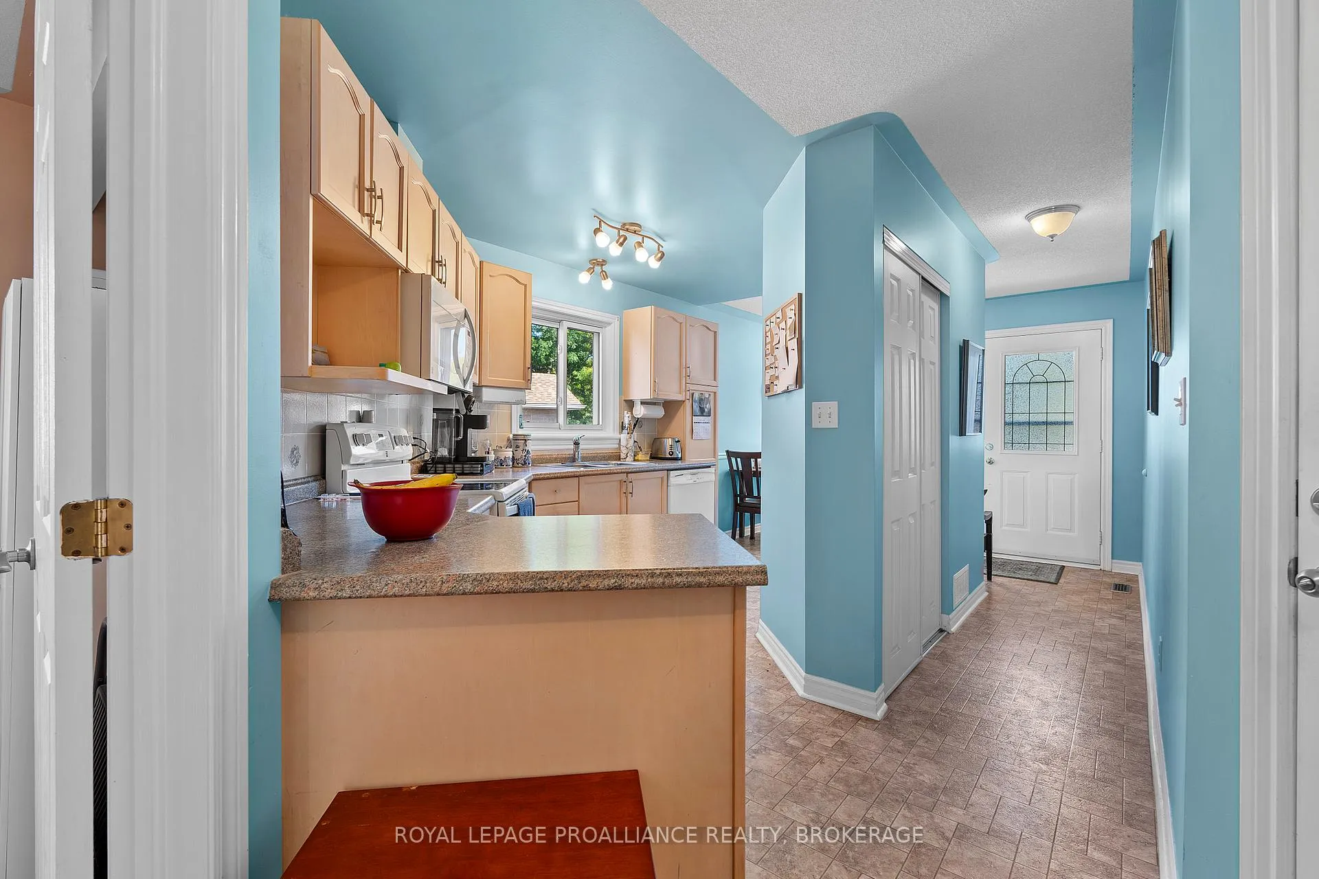 Photo 7 of 781 Shires Way, Kingston, East Gardiners Rd — HOMEH