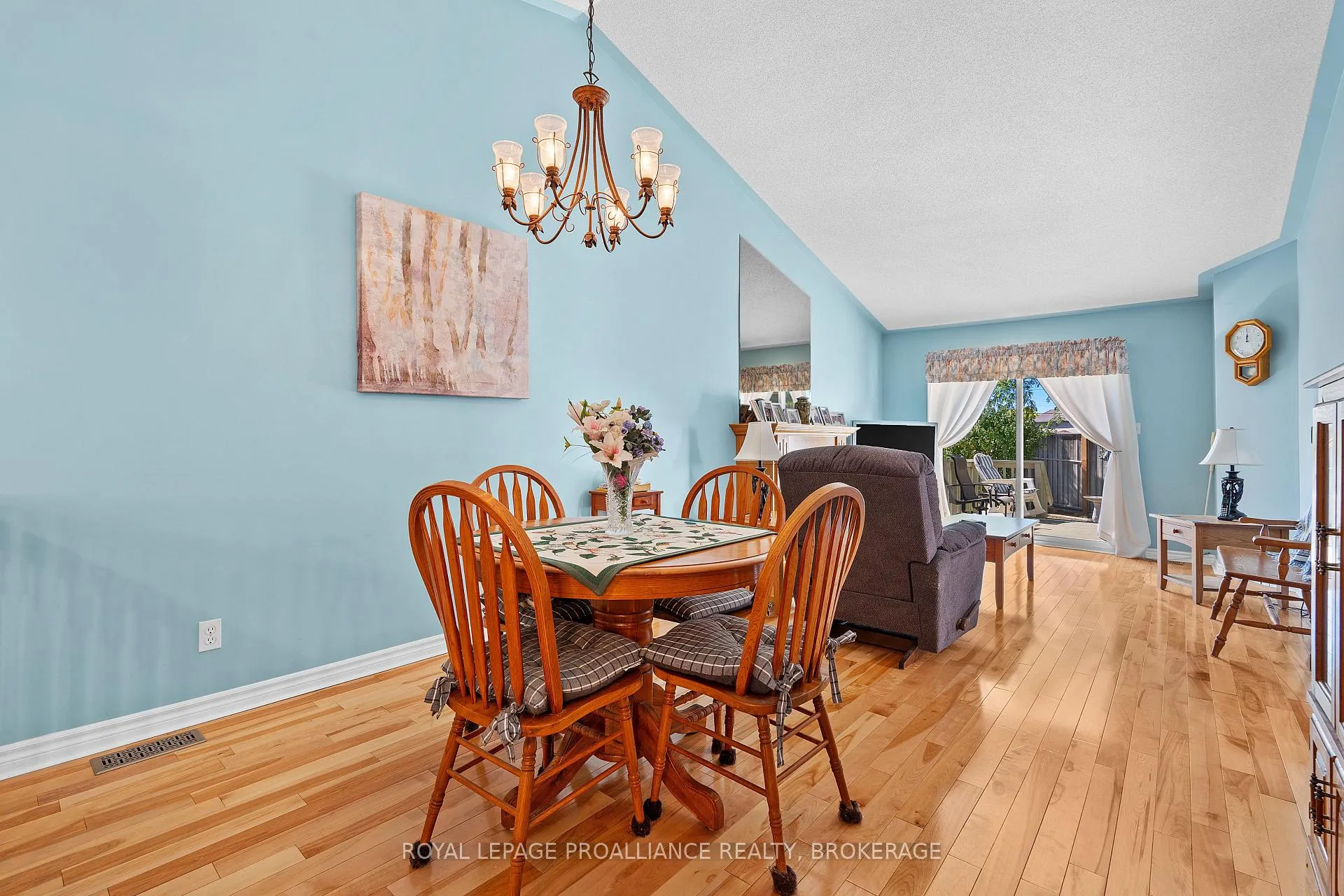 Photo 14 of 781 Shires Way, Kingston, East Gardiners Rd — HOMEH