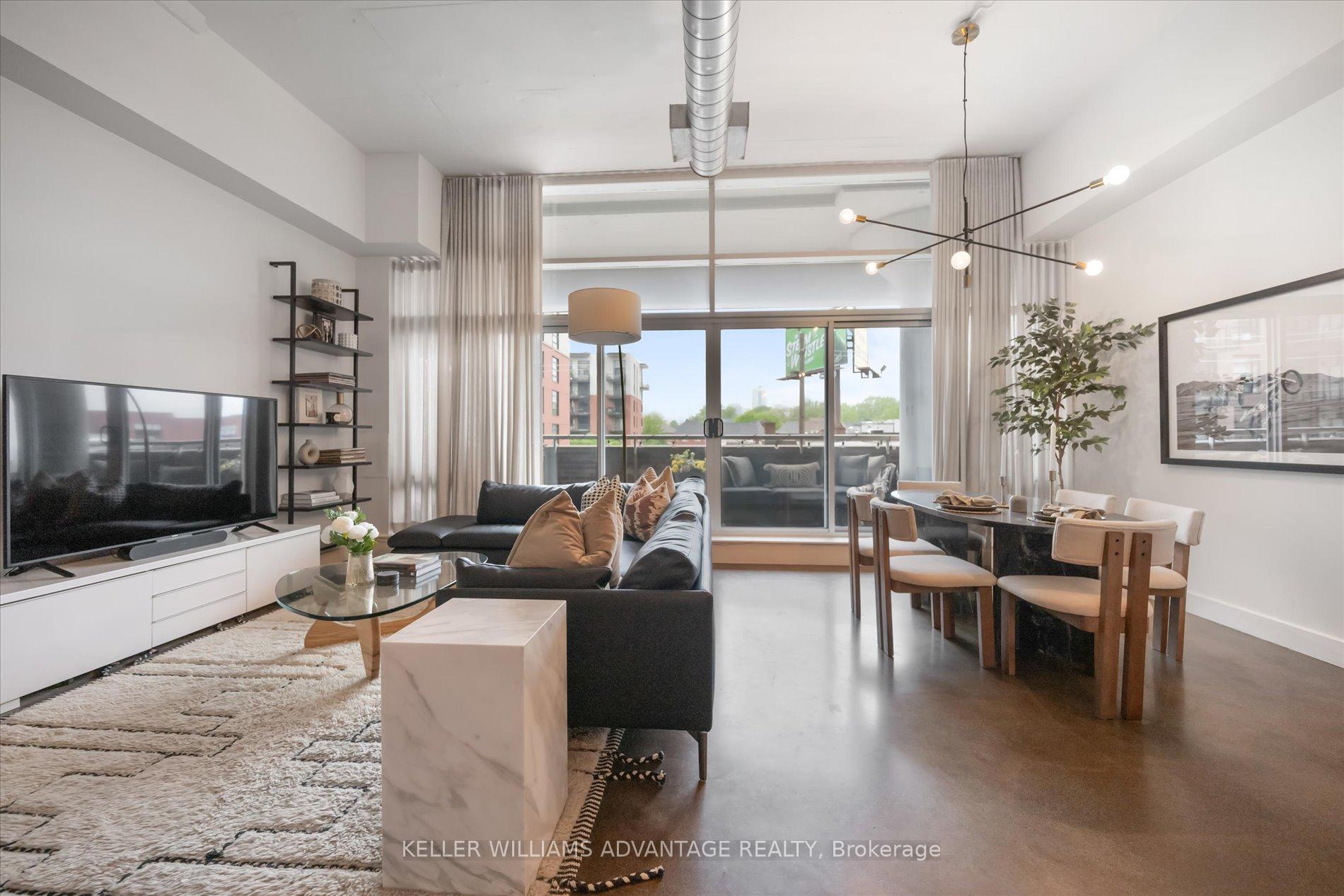 Front of Unit 302, 233 Carlaw Avenue