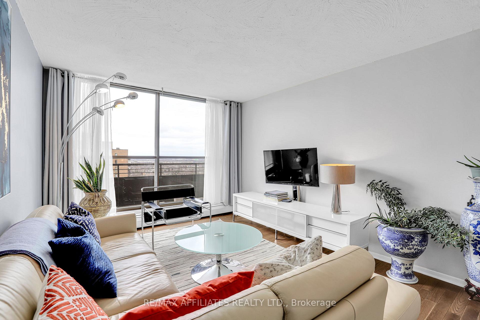 Photo 7 of Unit 2506, 505 St Laurent Boulevard, Ottawa, Viscount Alexander Park — HOMEH