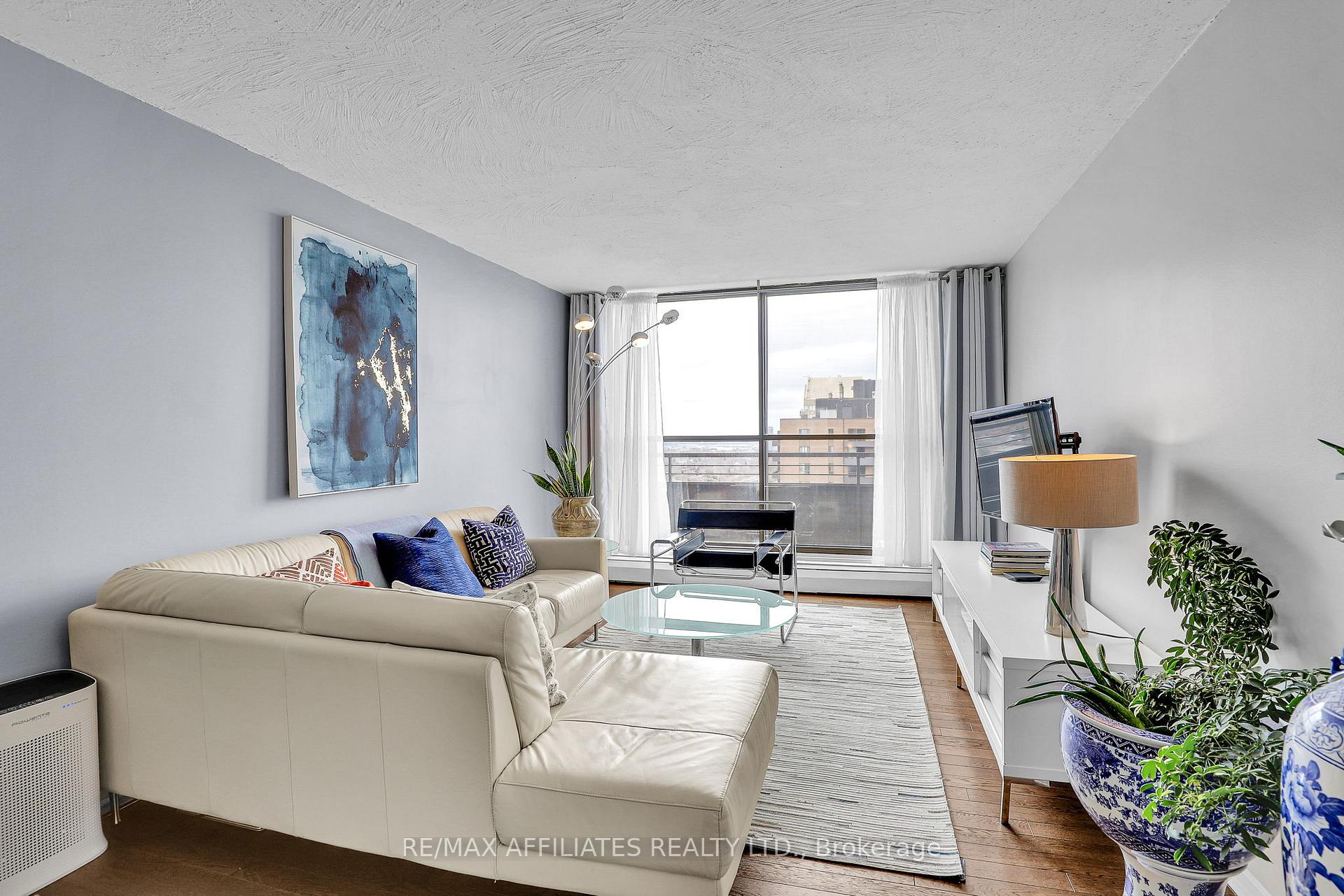 Photo 8 of Unit 2506, 505 St Laurent Boulevard, Ottawa, Viscount Alexander Park — HOMEH