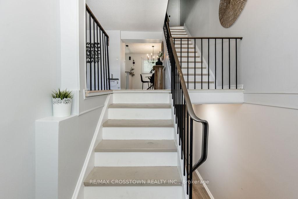 Photo 5 of Unit J4, 63 Ferris Lane, Barrie, Cundles East — HOMEH