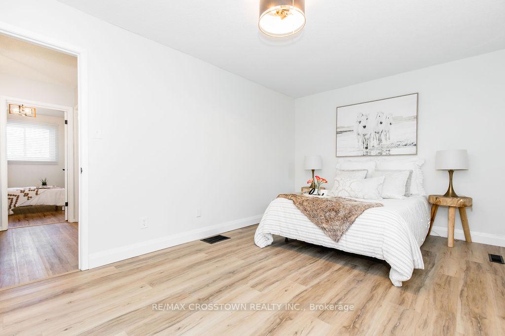 Photo 25 of Unit J4, 63 Ferris Lane, Barrie, Cundles East — HOMEH