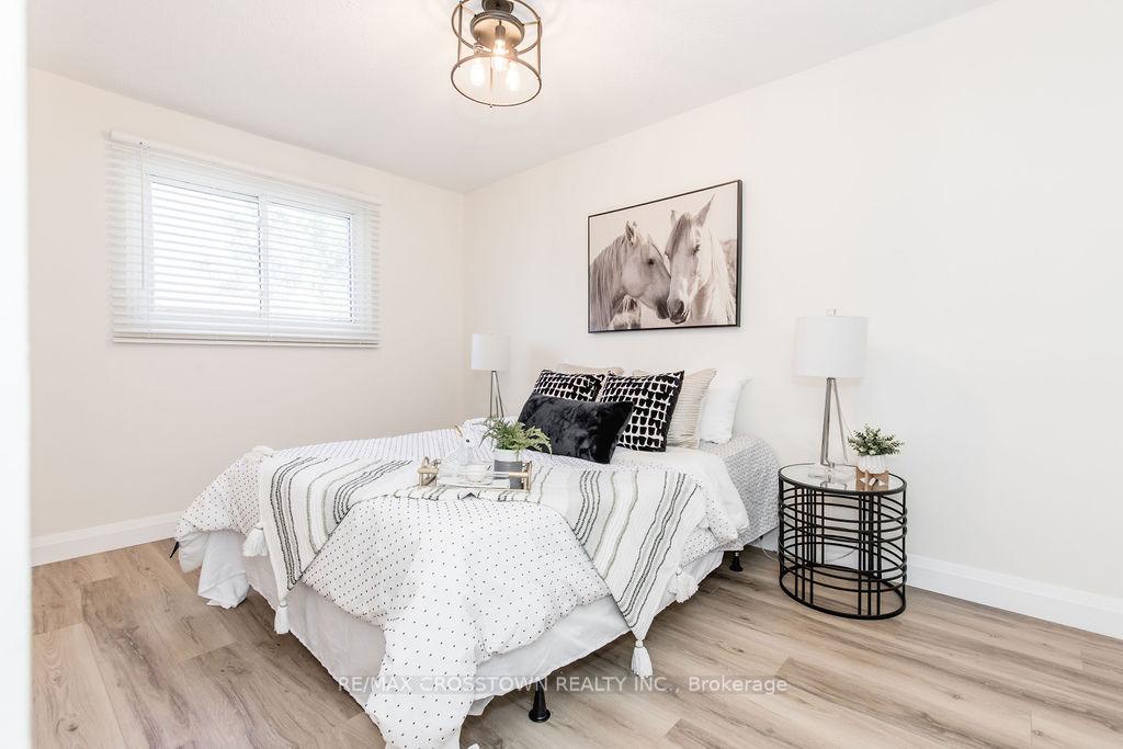 Photo 28 of Unit J4, 63 Ferris Lane, Barrie, Cundles East — HOMEH