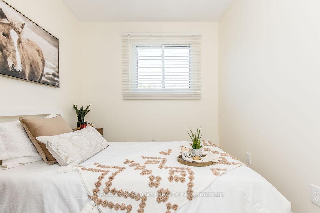 Photo 30 of Unit J4, 63 Ferris Lane, Barrie, Cundles East — HOMEH
