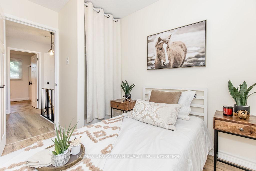 Photo 31 of Unit J4, 63 Ferris Lane, Barrie, Cundles East — HOMEH